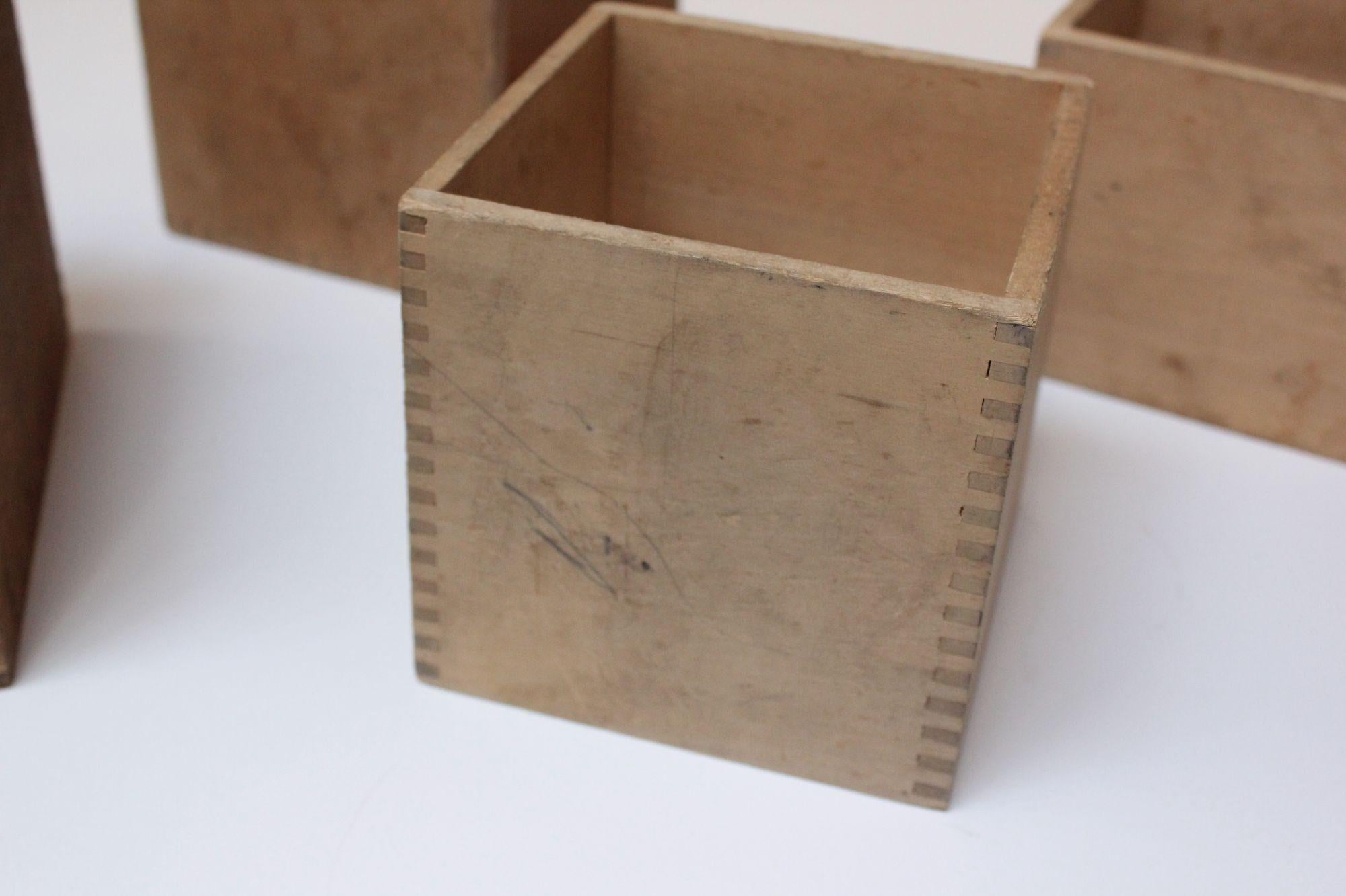 Set of Seven Handmade Vintage Primitive Vintage Nesting Cubes/Blocks in Pine For Sale 7