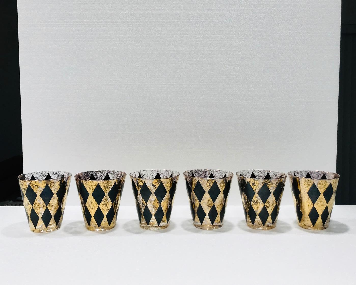 Mid-20th Century Set of Seven Hollywood Regency Barware Rock Glasses in Gold and Black, 1960s