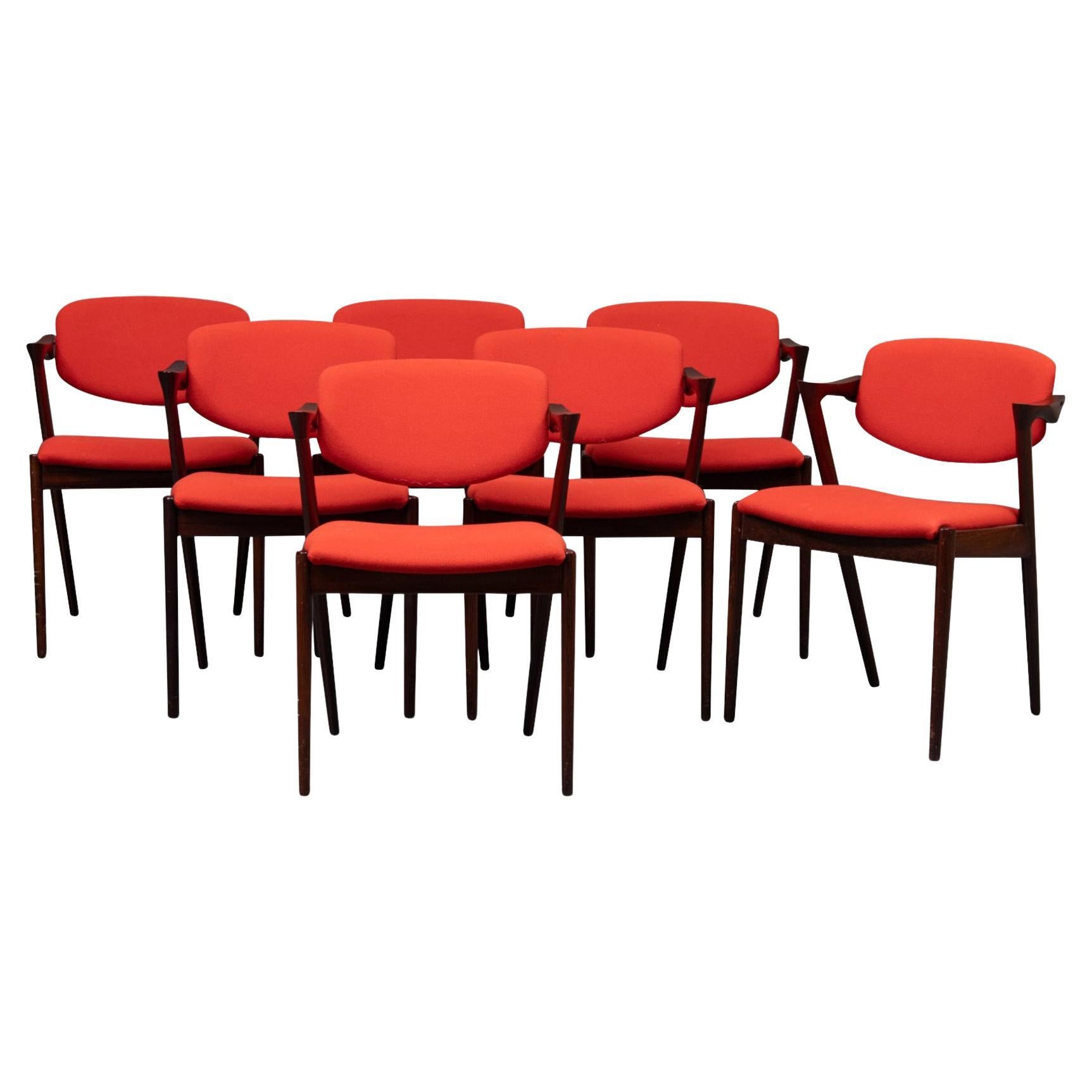 Ensemble de sept chaises de salle à manger Kai Kristiansen modèle 42 en bois de rose