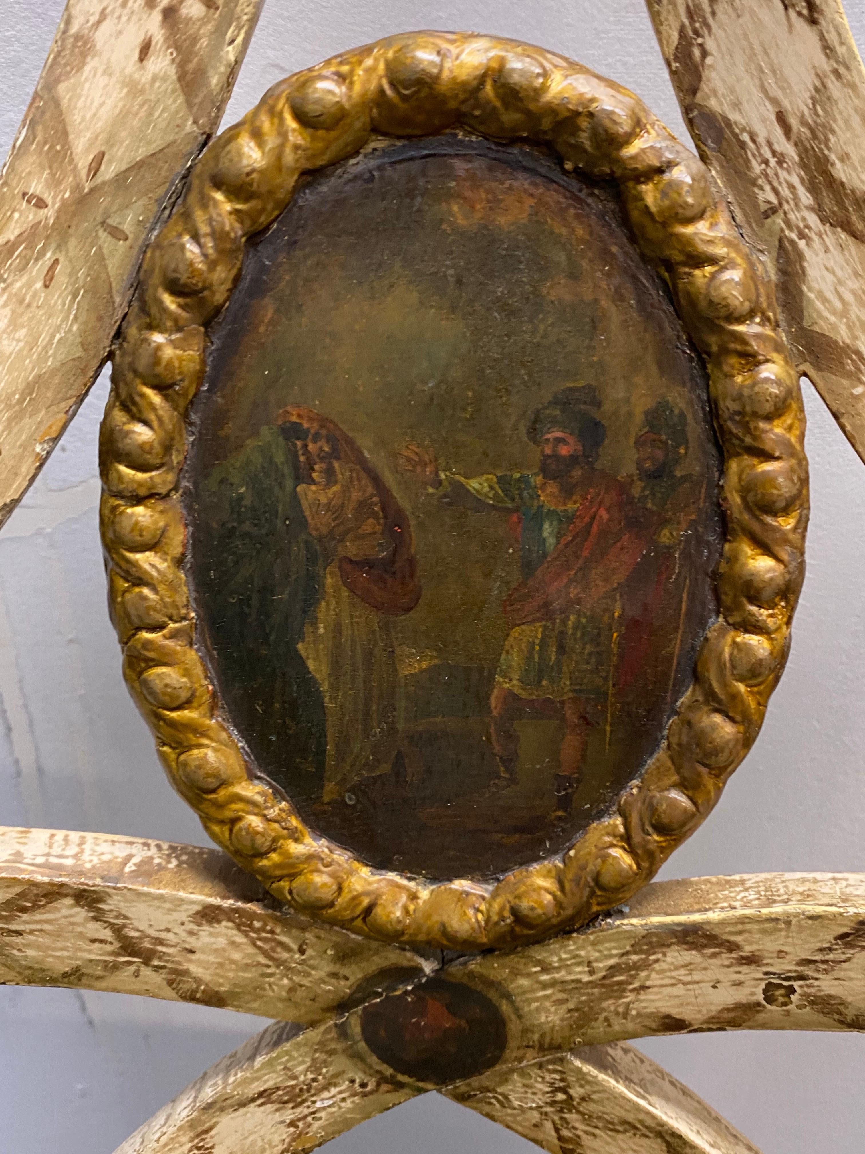 Ensemble de sept chaises de salle à manger italiennes peintes de la fin du XVIIIe siècle  en vente 12