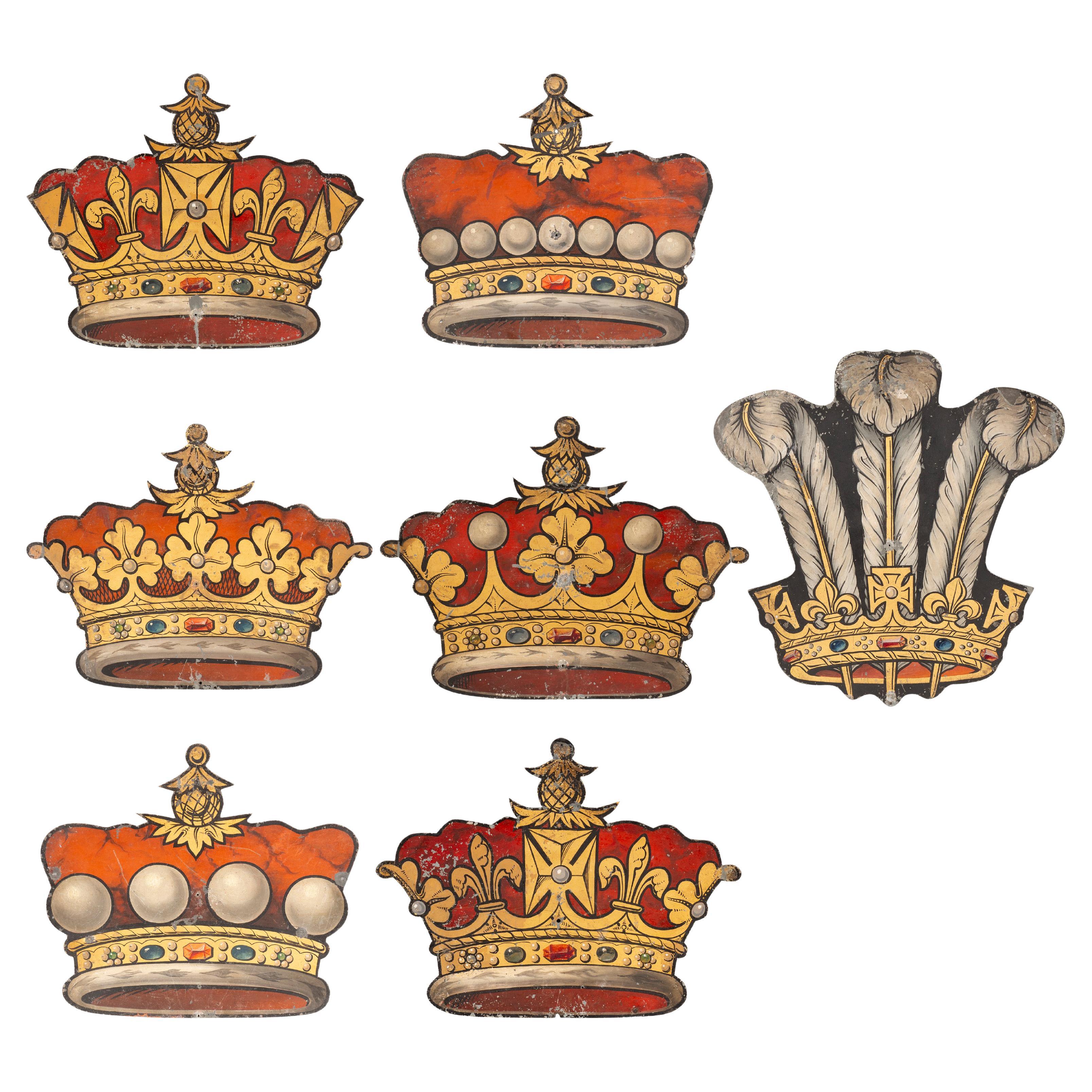 Set von sieben spätviktorianischen bemalten Zinn-Exemplaren von Coronets
