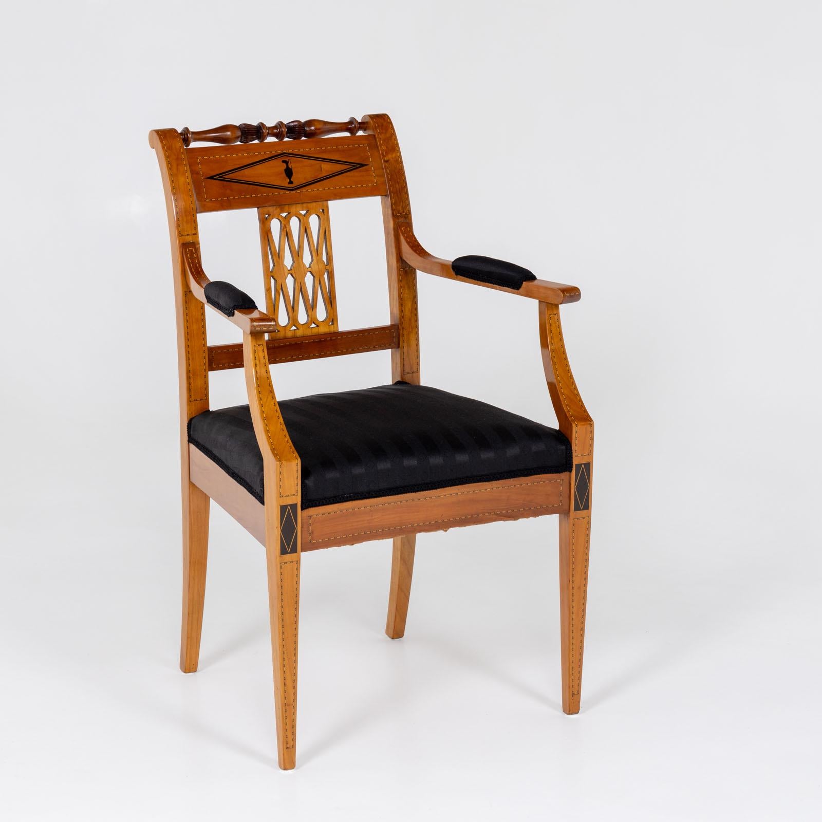 Ensemble de sept chaises de salle à manger néoclassiques, début du 19ème siècle Excellent état - En vente à Greding, DE