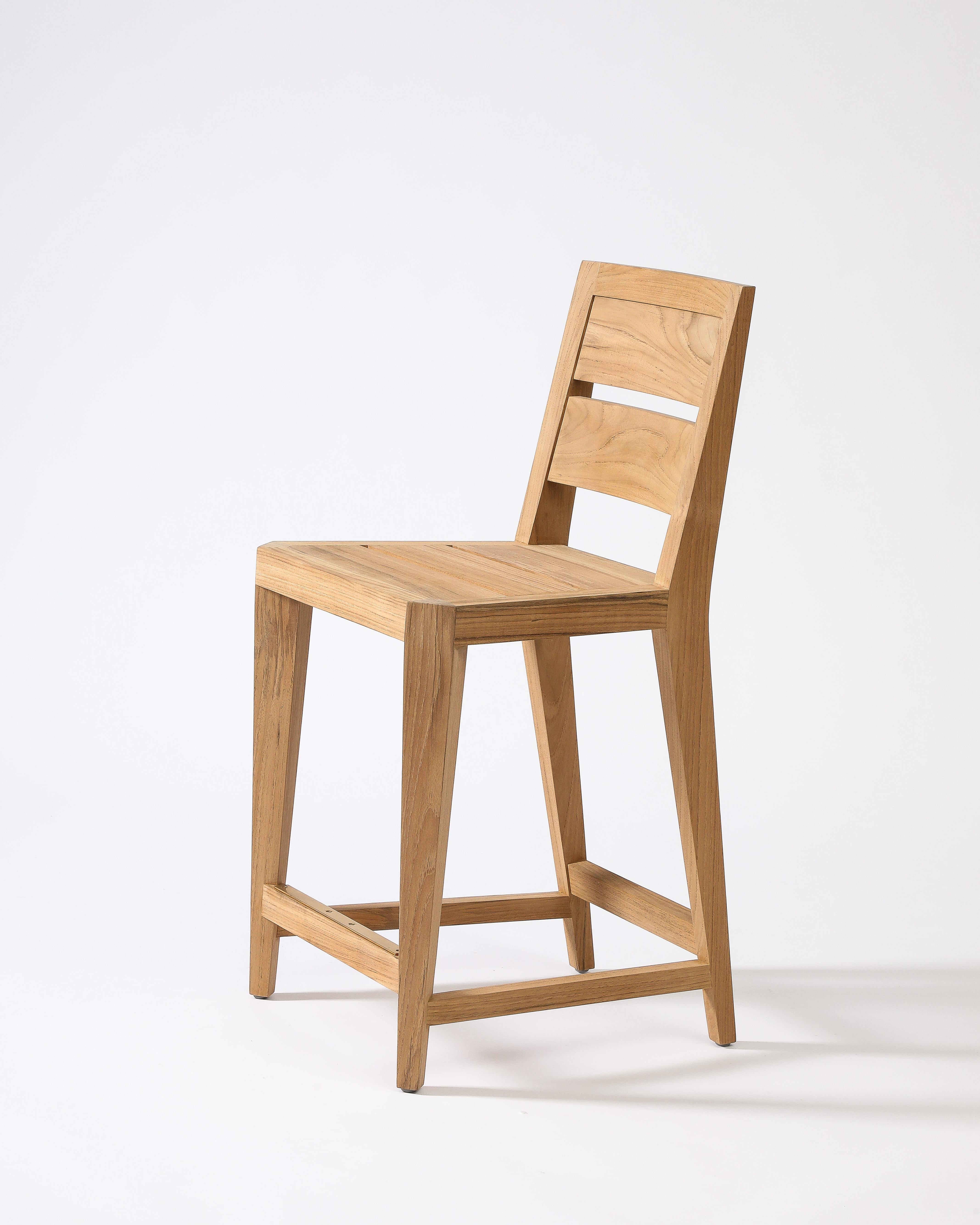 Set di sette sgabelli da bar per esterni in teak di Sutherland, Stati Uniti in vendita 4