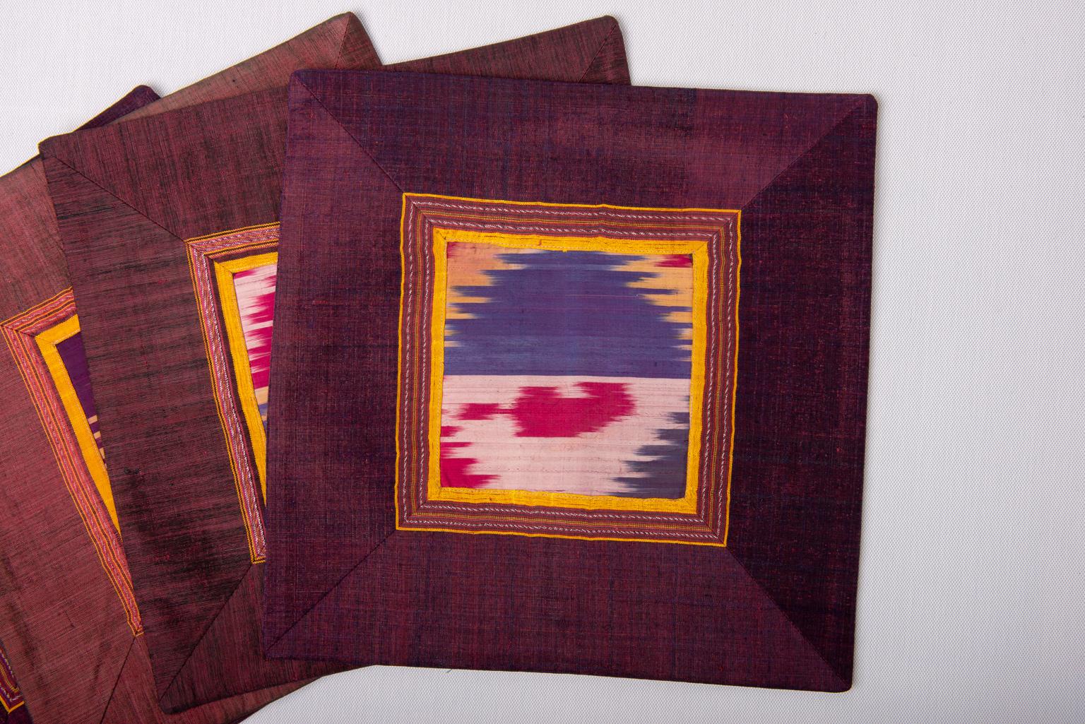 Set di sette cuscini in seta Ikat in vendita 2