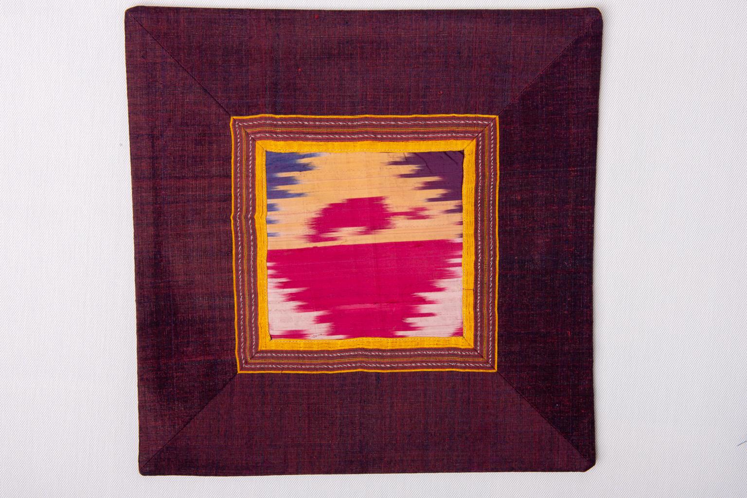 Set di sette cuscini in seta Ikat in vendita 11