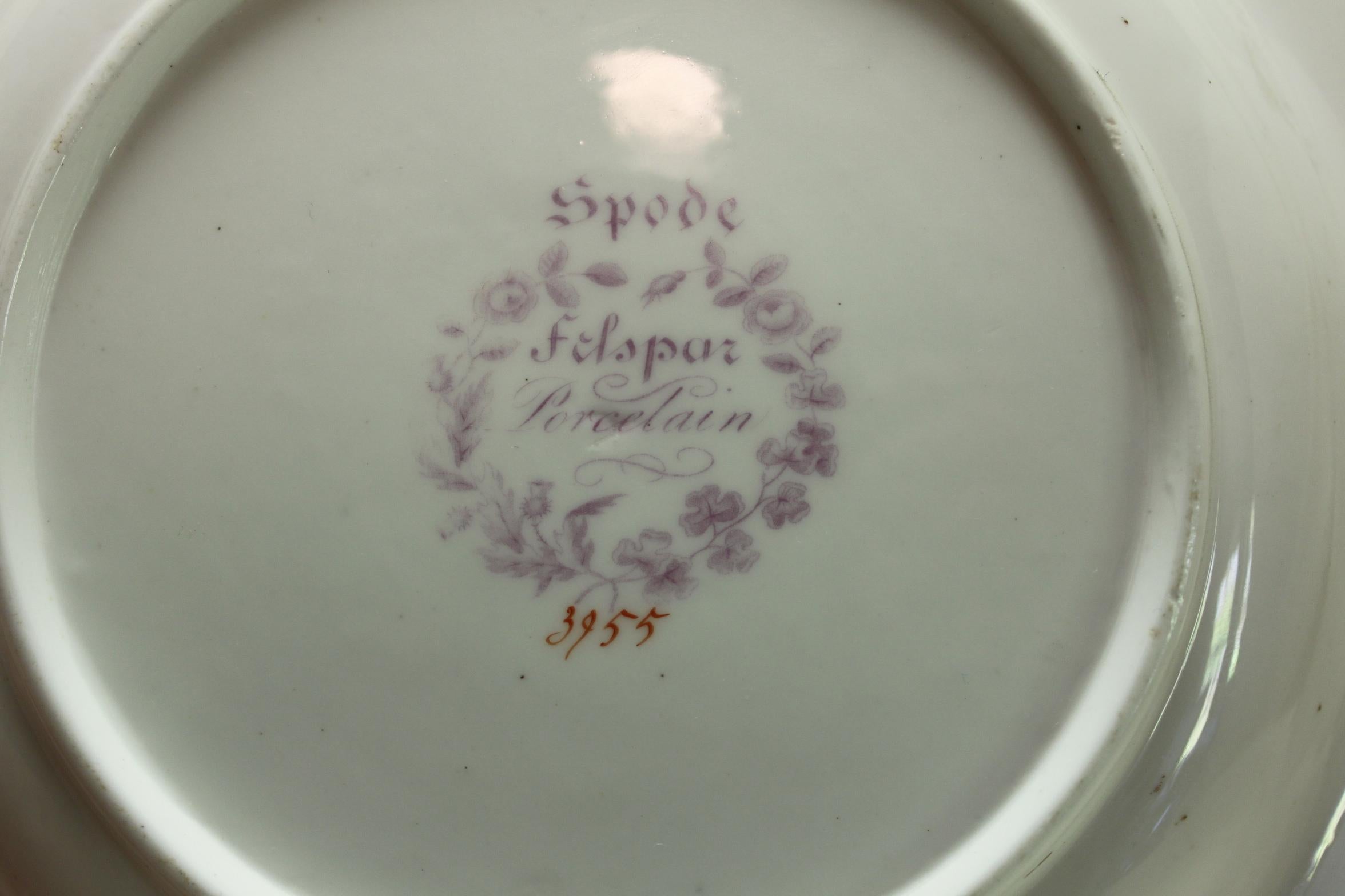 Mid-19th Century Set of Seven Spode Plates, Bowls and a Platter, c1830