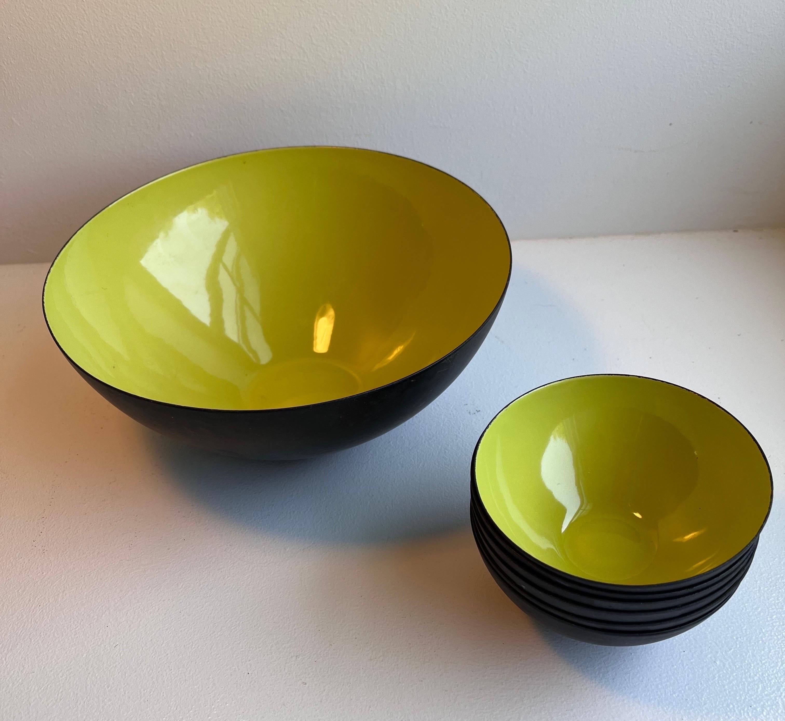 Set of Seven Vintage Enamel Krenit Bowls by Herbert Krenchel For Sale 4