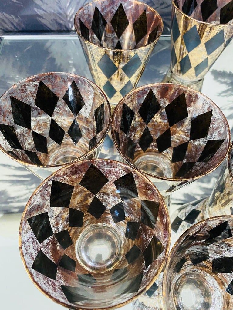Set of Seven Vintage Harlequin Barware Glasses in Black and Gold Leaf, c. 1960's For Sale 4