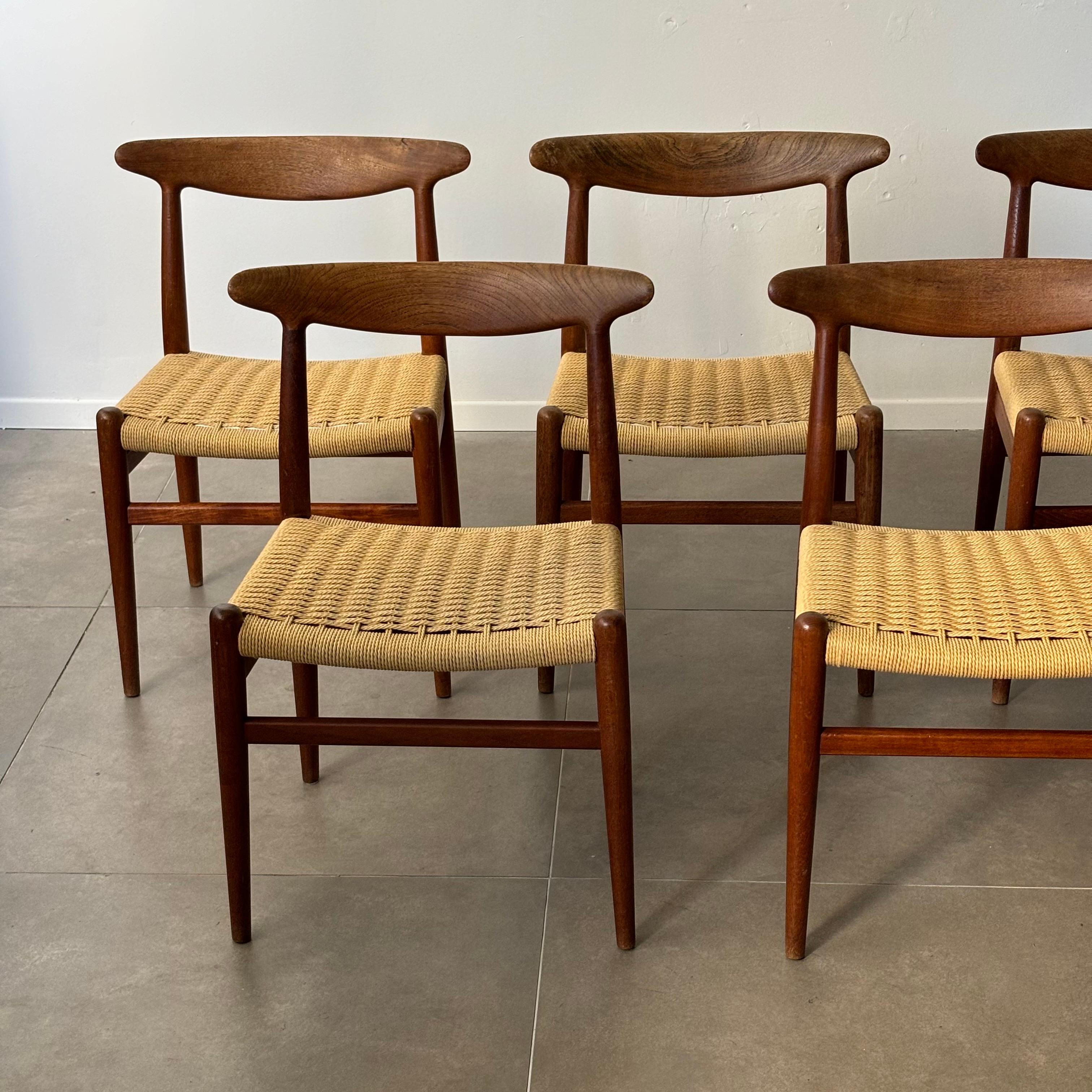 Spago Set di sette sedie da pranzo 'W2' di Hans Wegner per C.M Madsen, Danimarca, anni '50. in vendita