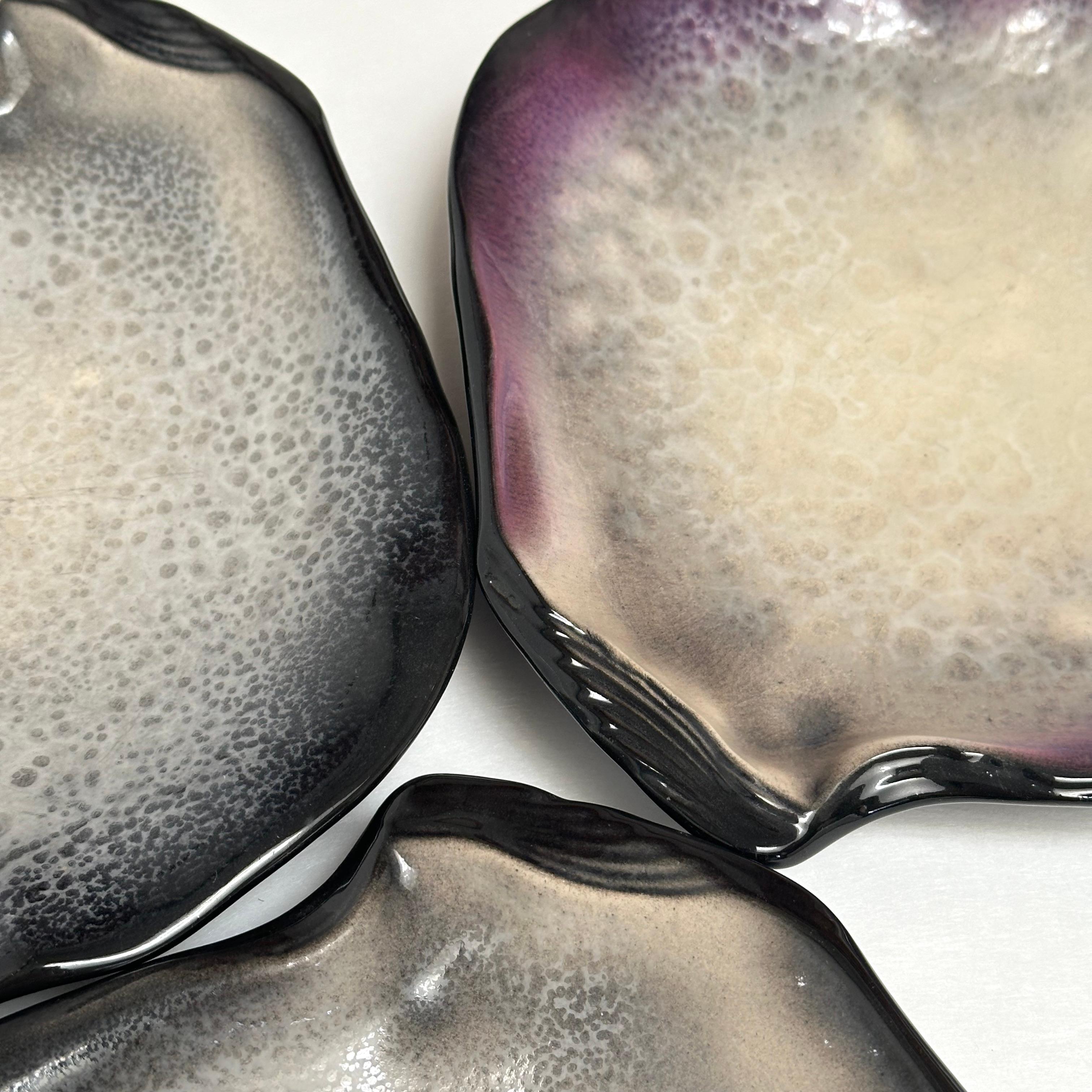 French Set of Shell-Shaped Dishes, Pol Chambost,  France 1952 For Sale
