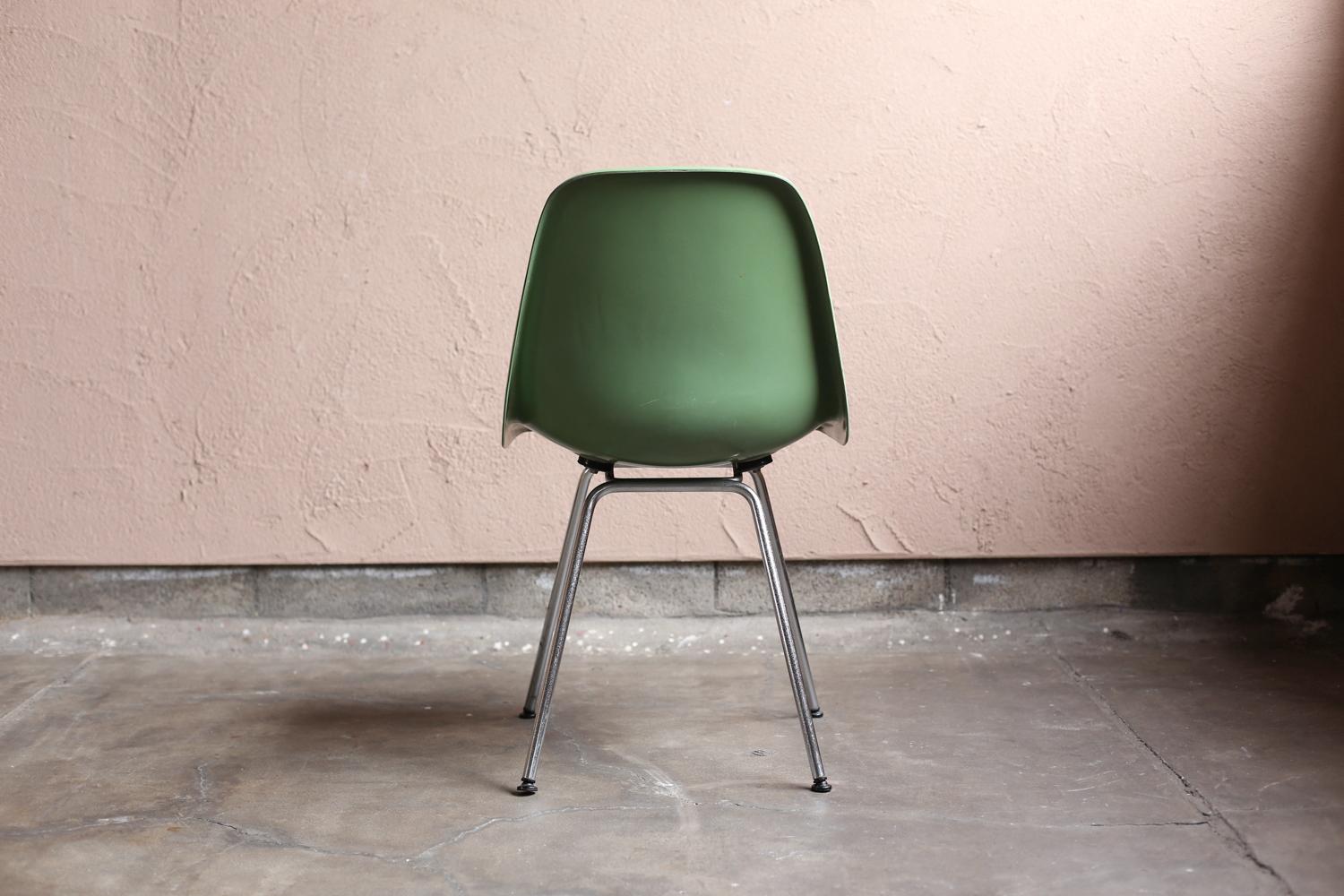 Acrylic Set of Side Chairs by Isamu Kenmochi for Kotobuki For Sale