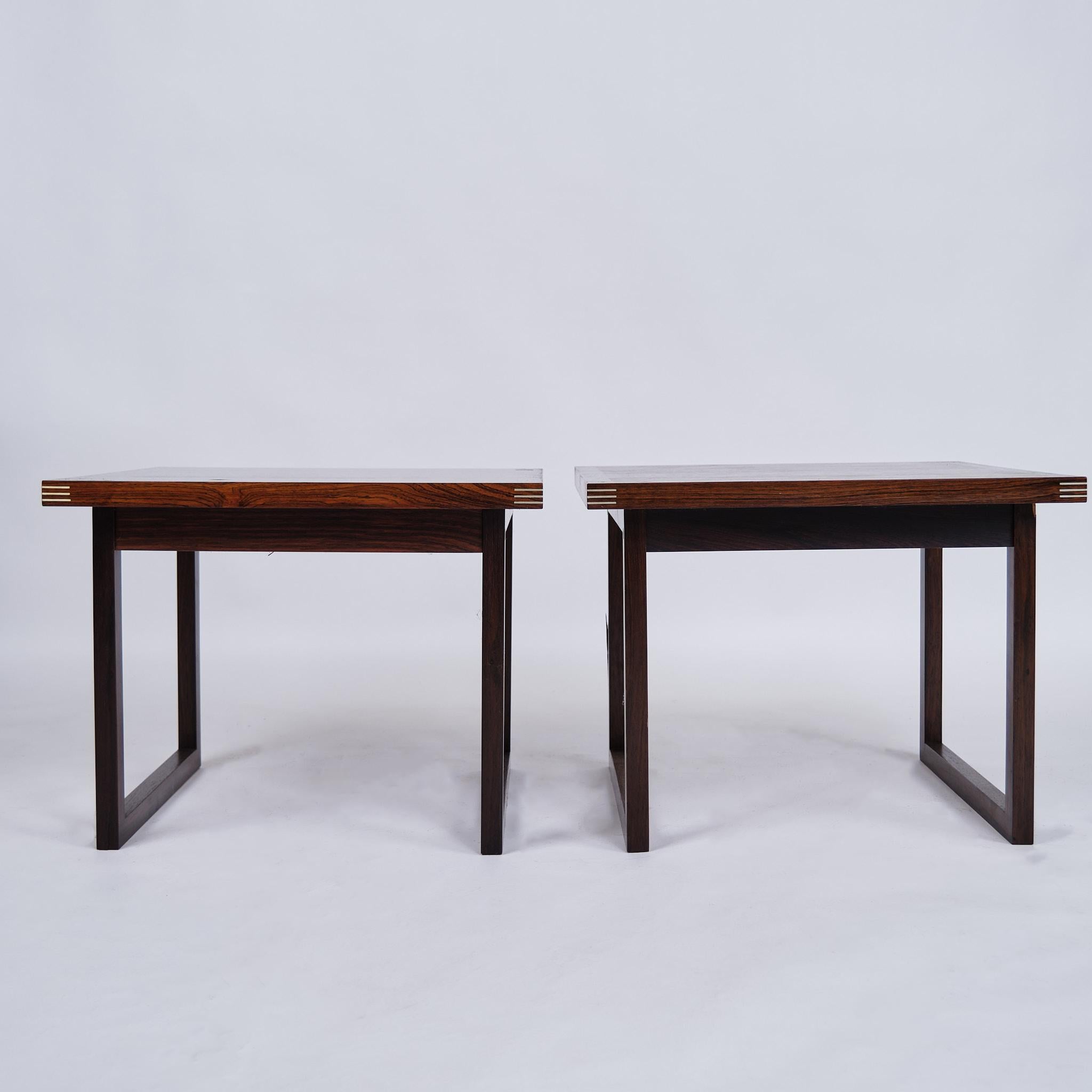 Mid-Century Modern Ensemble de tables d'appoint en bois de rose par Rud Thygesen pour Heltborg Furniture dans les années 1960 en vente