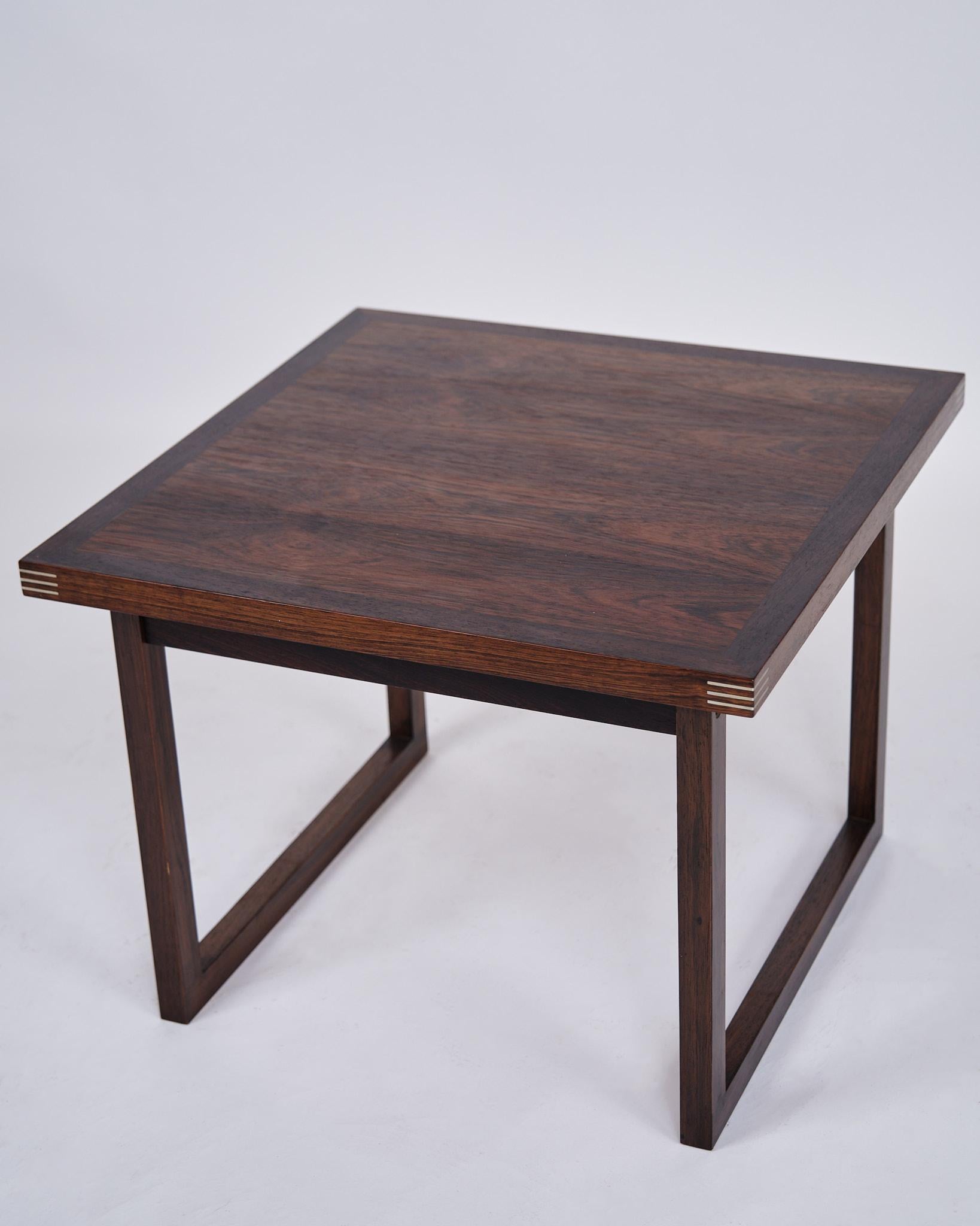 Milieu du XXe siècle Ensemble de tables d'appoint en bois de rose par Rud Thygesen pour Heltborg Furniture dans les années 1960 en vente