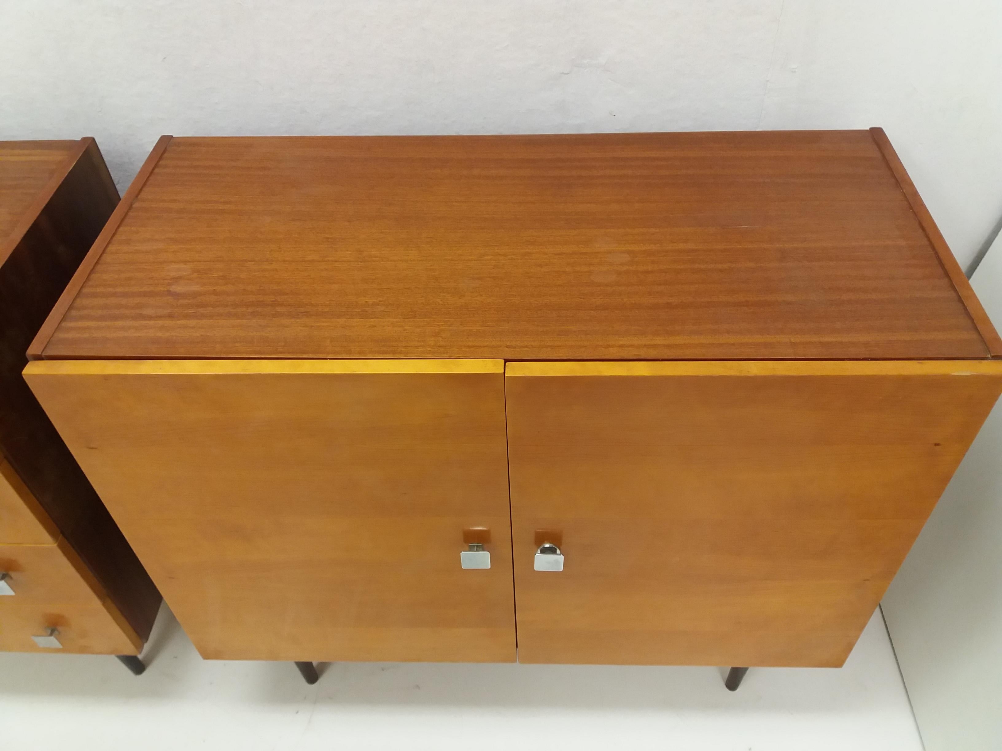 - Made of Czechoslovakia
- Made of wood, chrome, metal
- Dimensions of chest of drawer: H 79cm x W 60cm x D 42cm
- Good, original condition.
   
