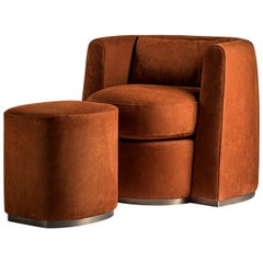 Set di poltrona Silvana e pouf Gino di Simone Ciarmoli e Miguel Queda