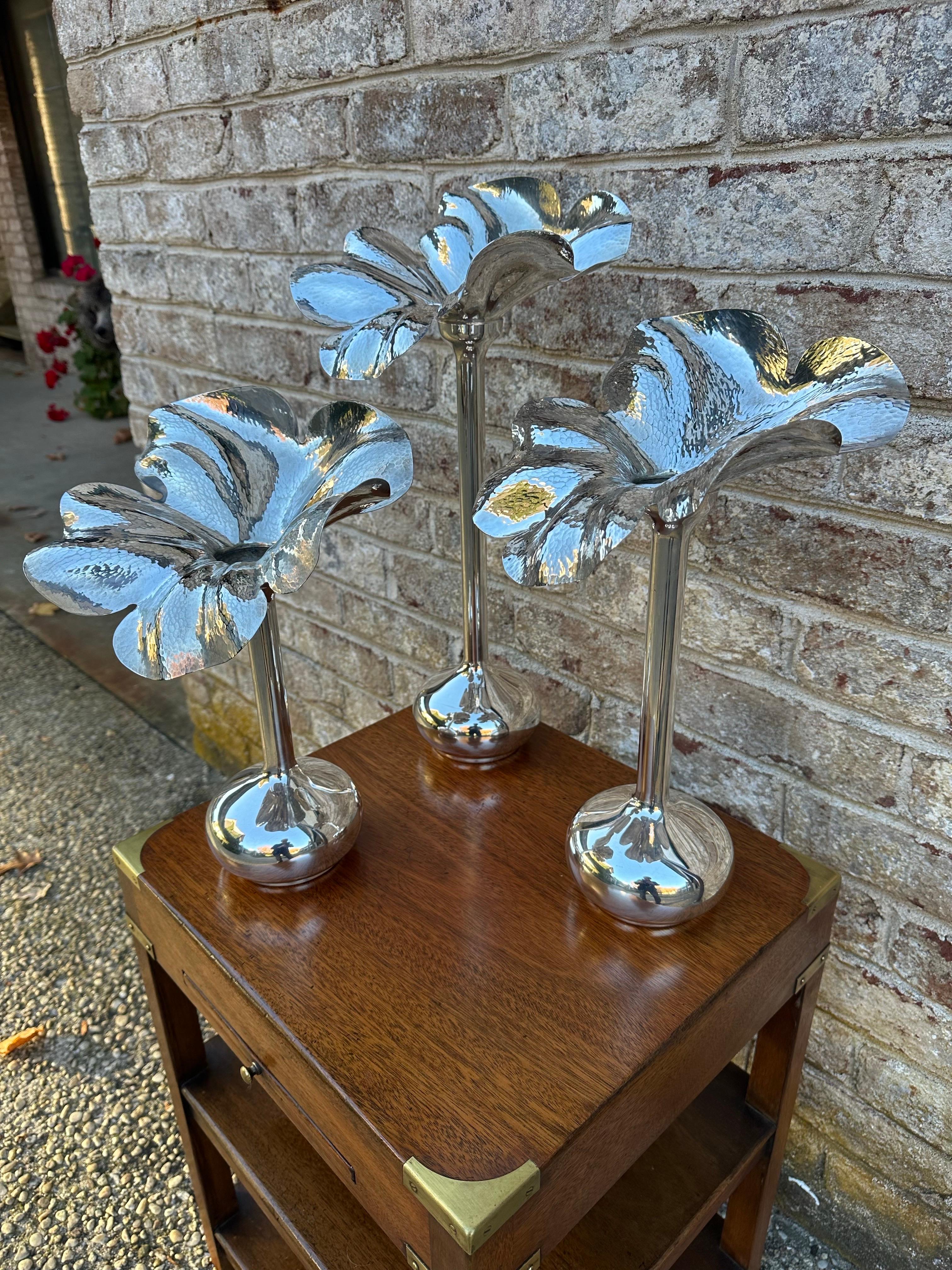 Set di vasi floreali placcati in argento di Evolucao, Brasile In condizioni buone in vendita a East Hampton, NY
