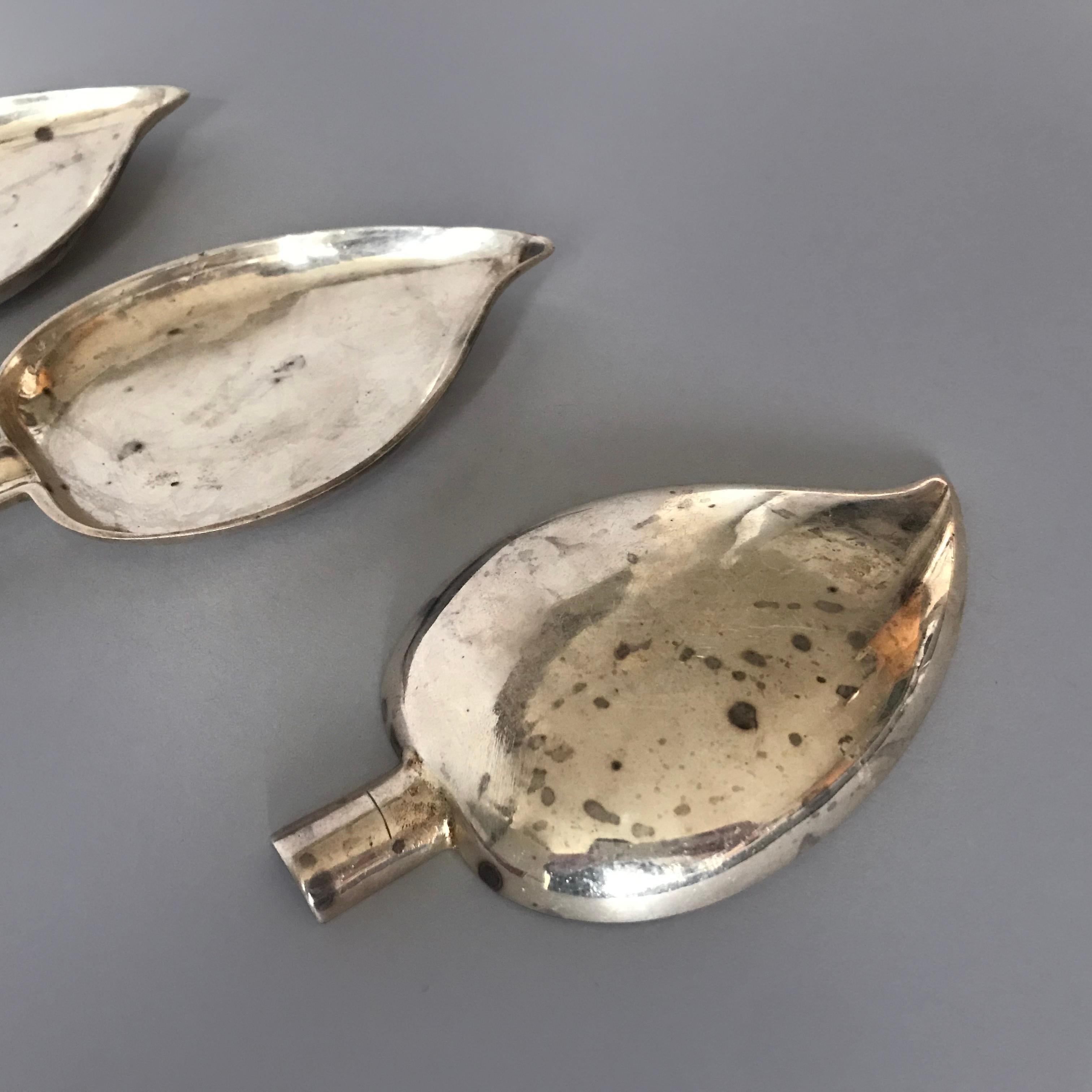 20th Century Set of Silver Plated Leaf Dishes For Sale