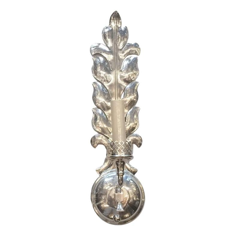 Set of six circa 1920s Italian single light silver plated sconces with foliage motif. Sold in pairs.

Measurements:
Height 16