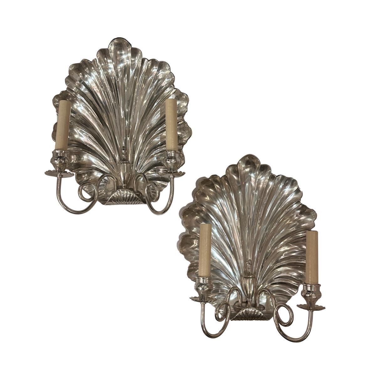 Plaqué argent Ensemble d'appliques en coquillage argenté, vendu par paire en vente