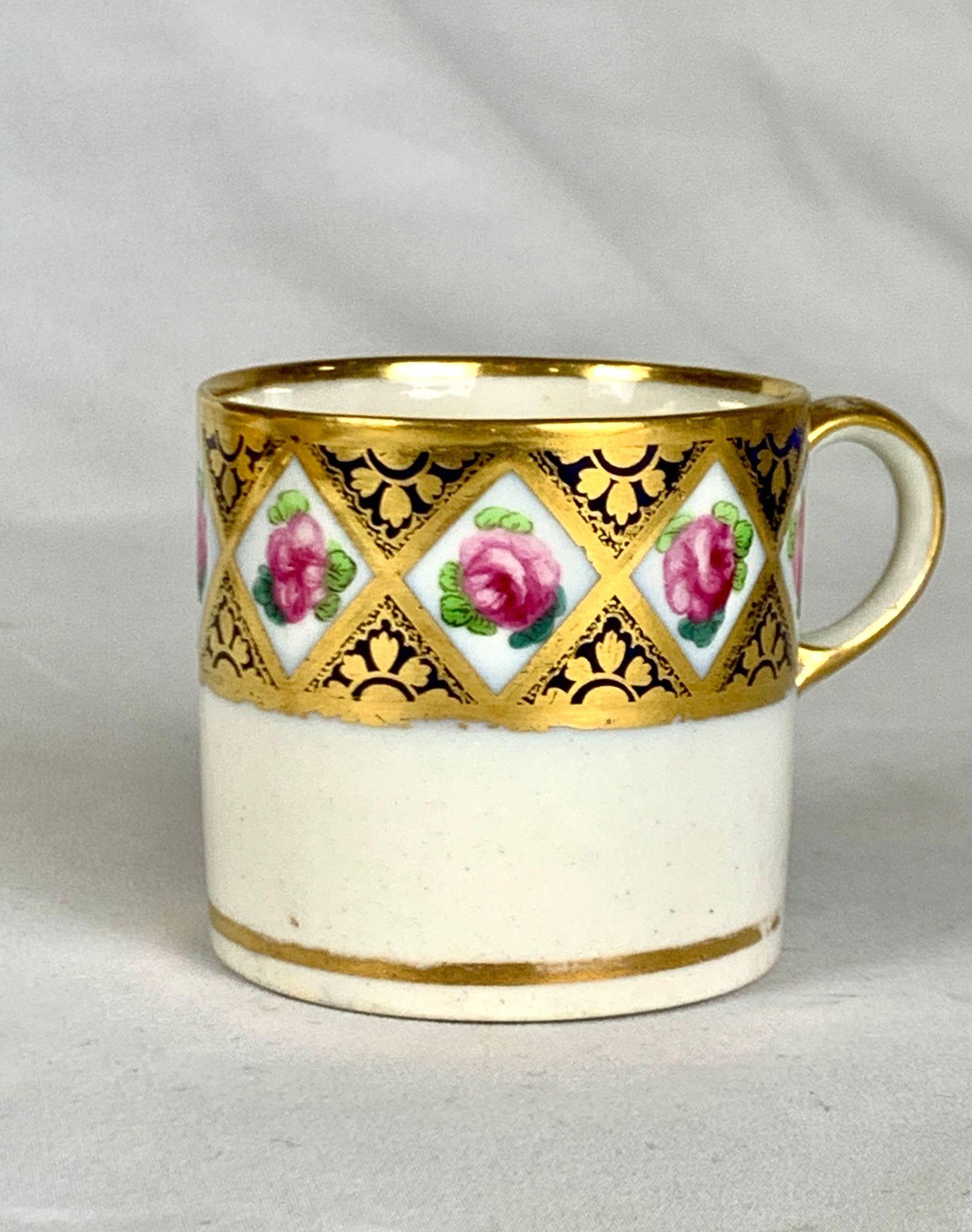 Set of Six 18th Century English Espresso Cups with Roses & Gilt Decoration For Sale 1
