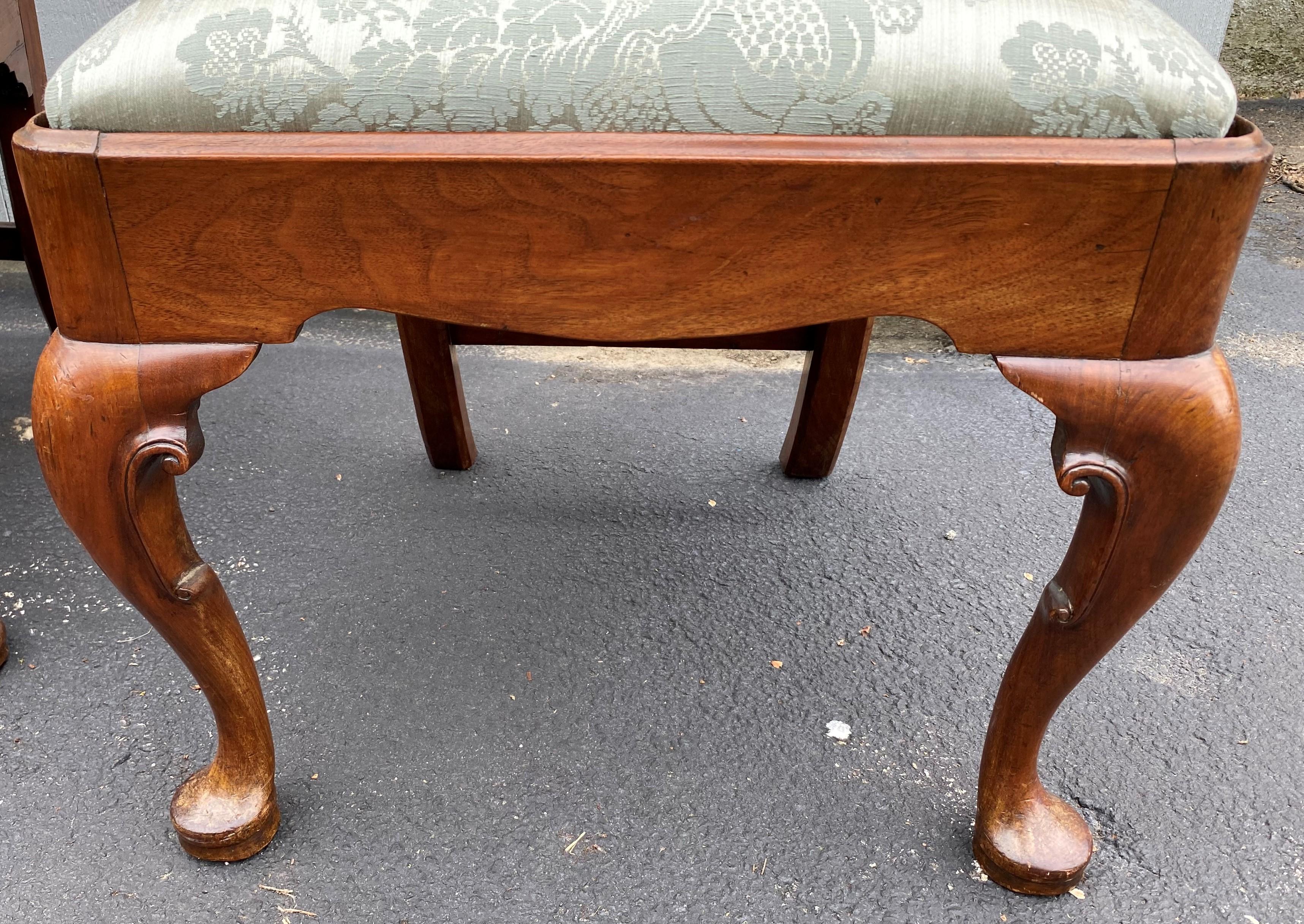Set of Six 18th Century Queen Anne Walnut Dining or Side Chairs For Sale 2
