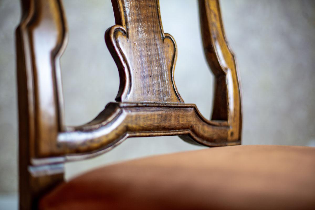 Set of Six 18th Century Walnut Chairs 7