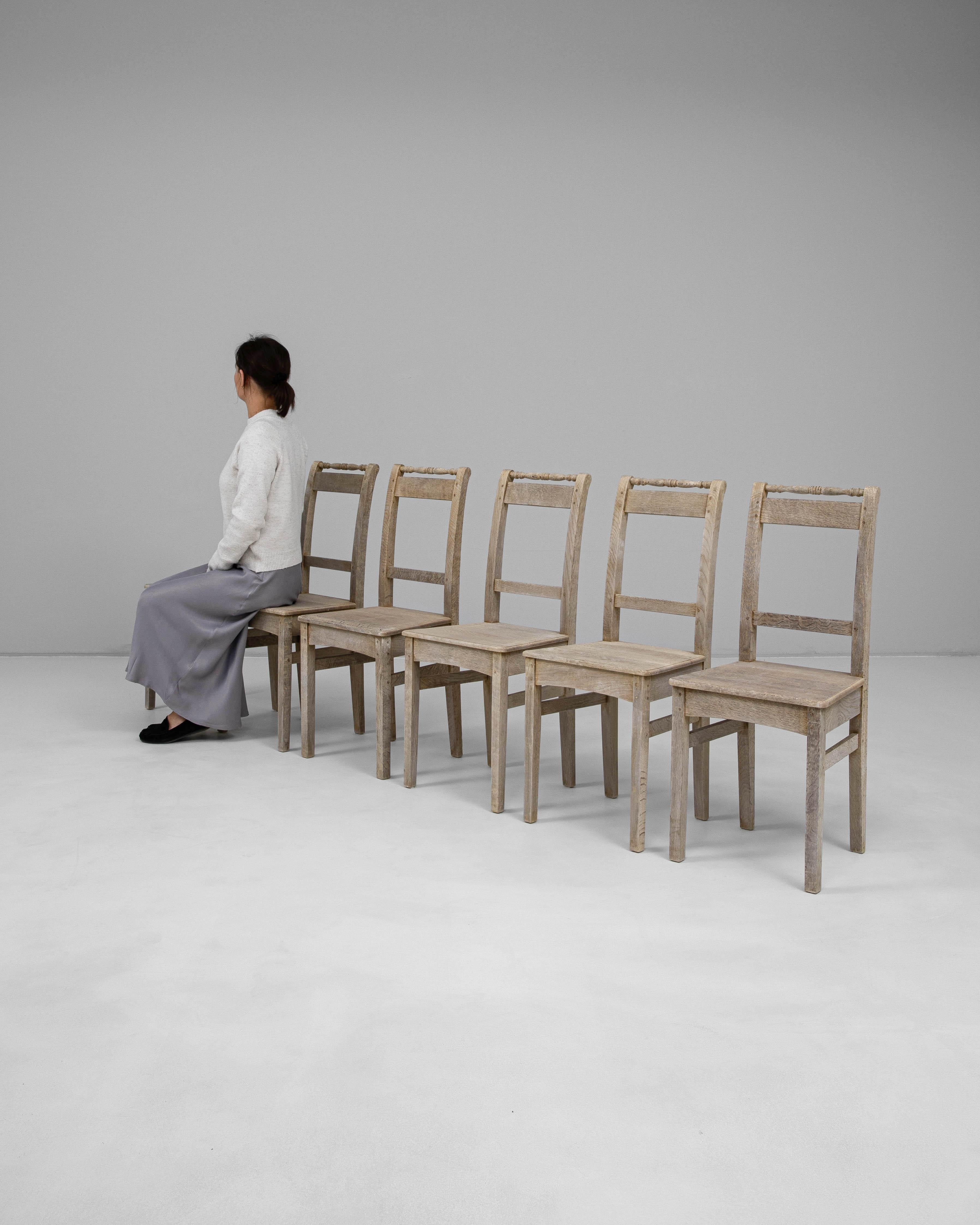 Set di sei sedie da pranzo francesi del 1900 in Oak in vendita 8