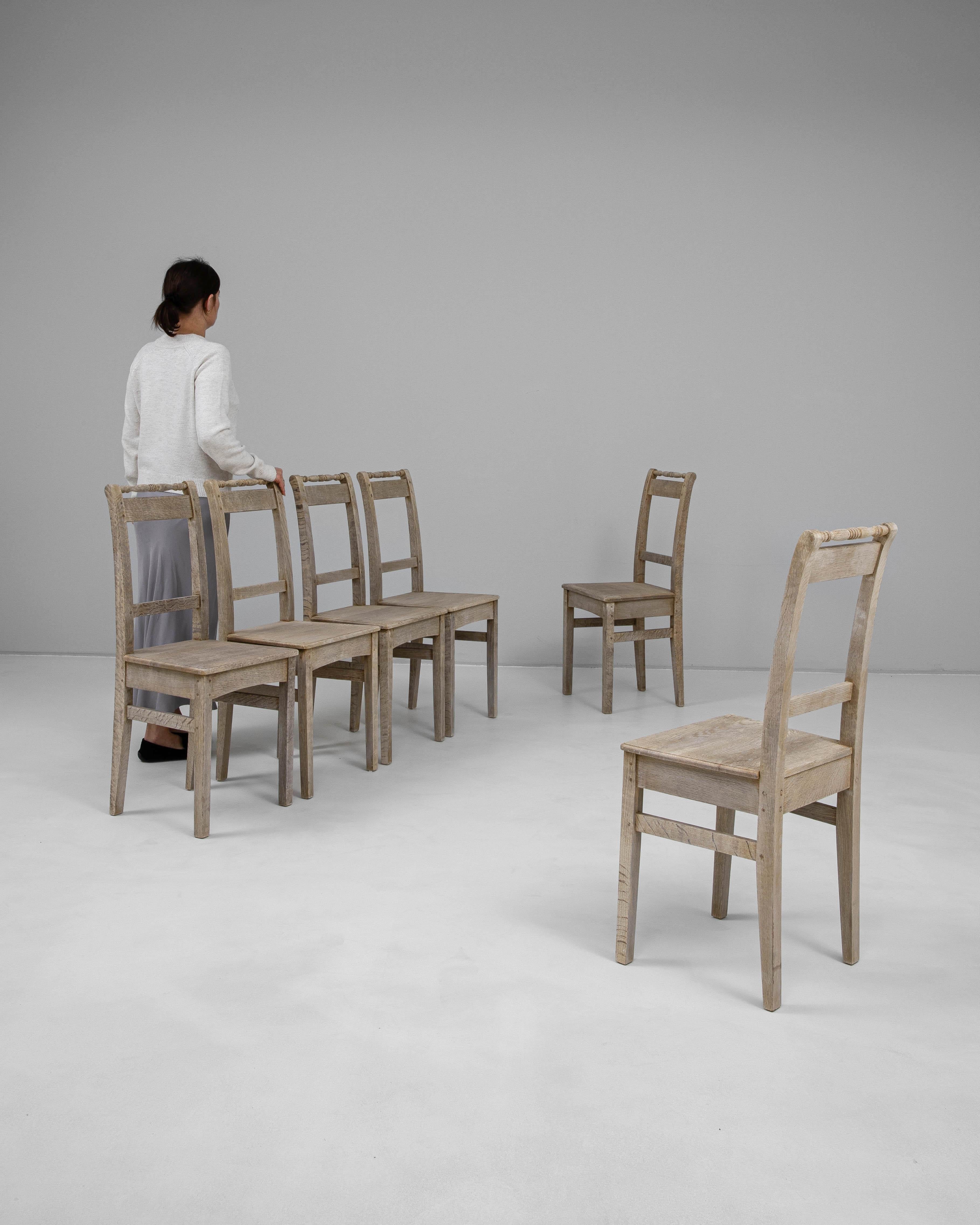 Francese Set di sei sedie da pranzo francesi del 1900 in Oak in vendita