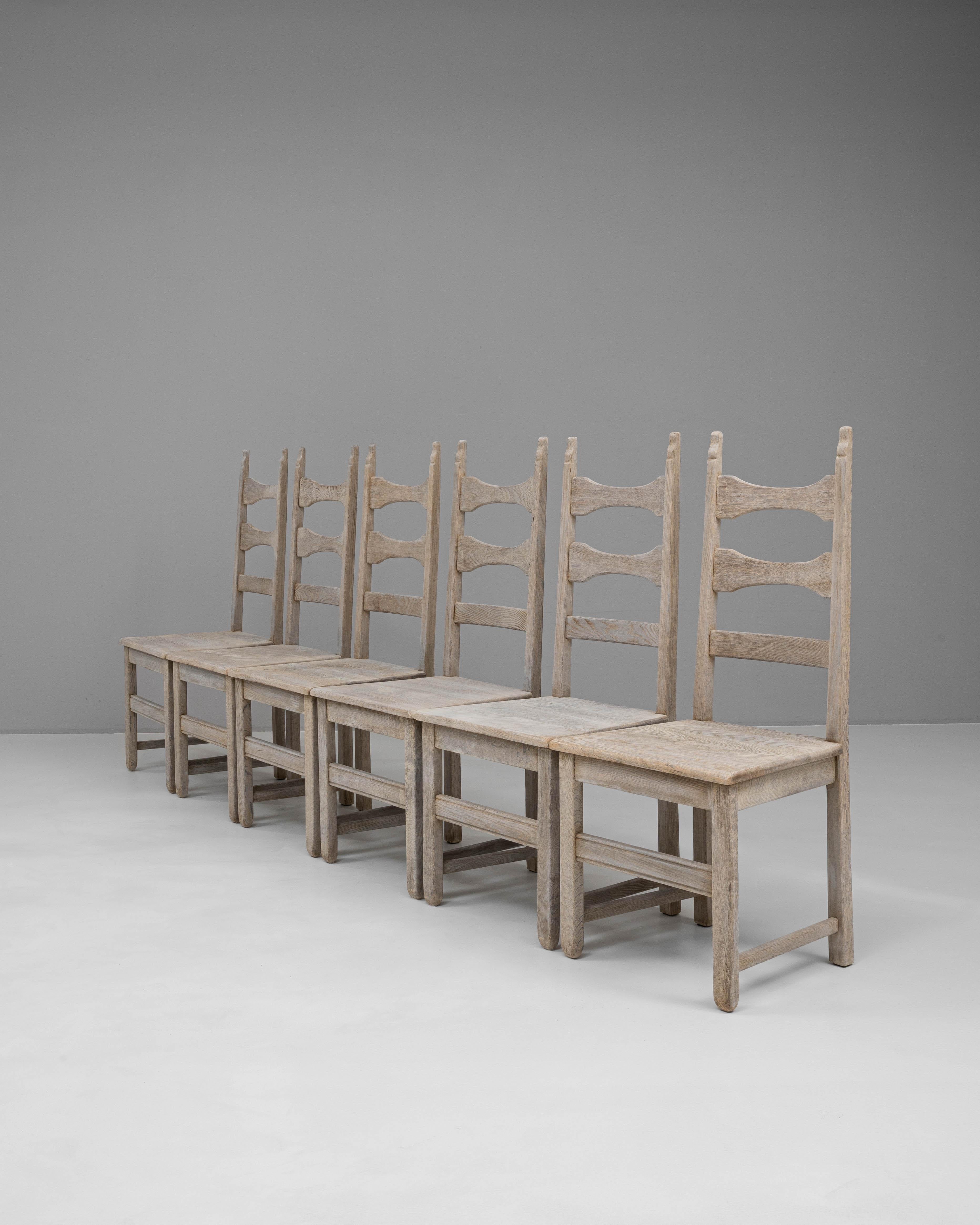 Set di sei sedie da pranzo francesi del 1900 in Oak in vendita 3