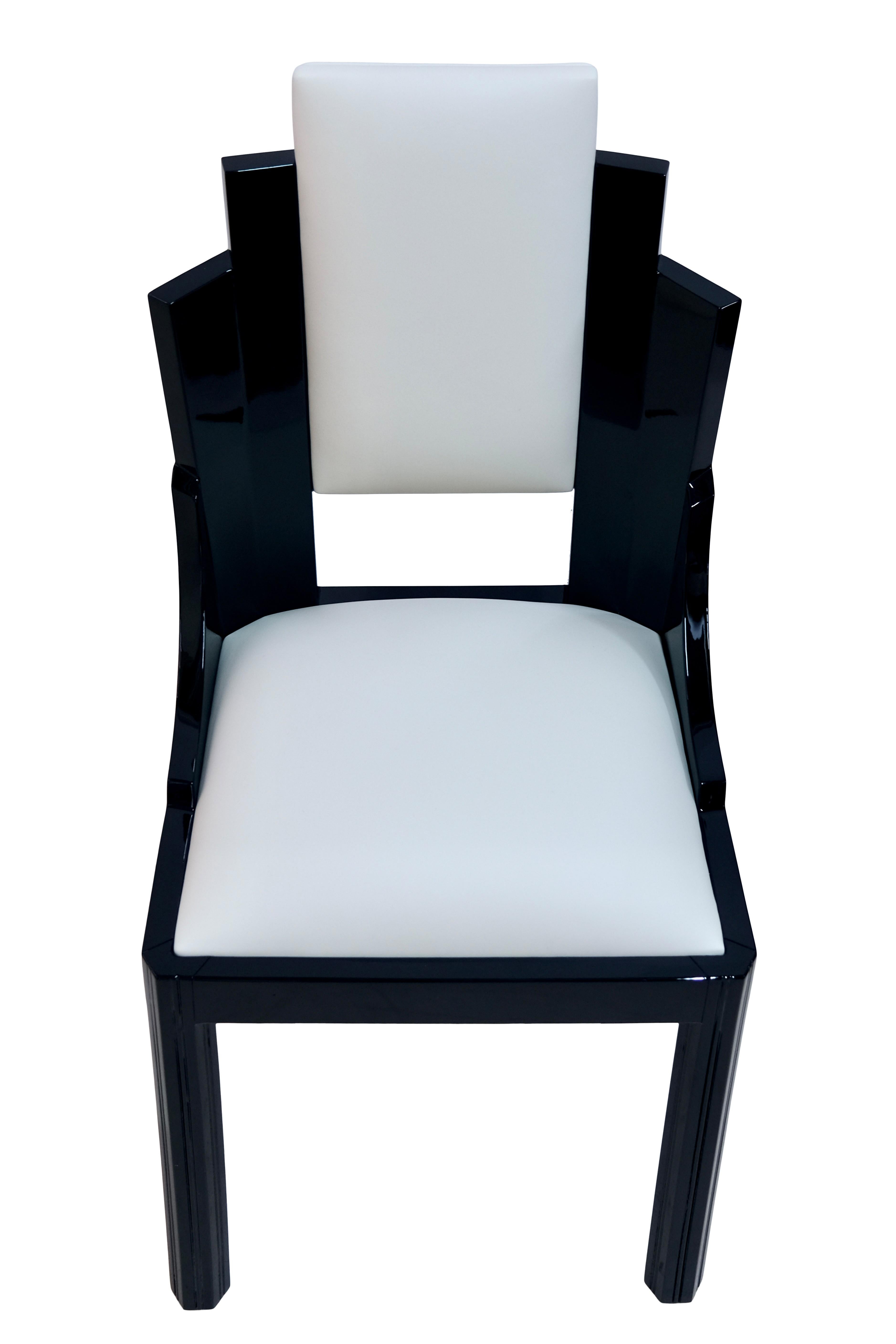 Set of Six 1930s Art Deco Dining Room Chairs in Black Lacquer and White Leather In Good Condition In Ulm, DE