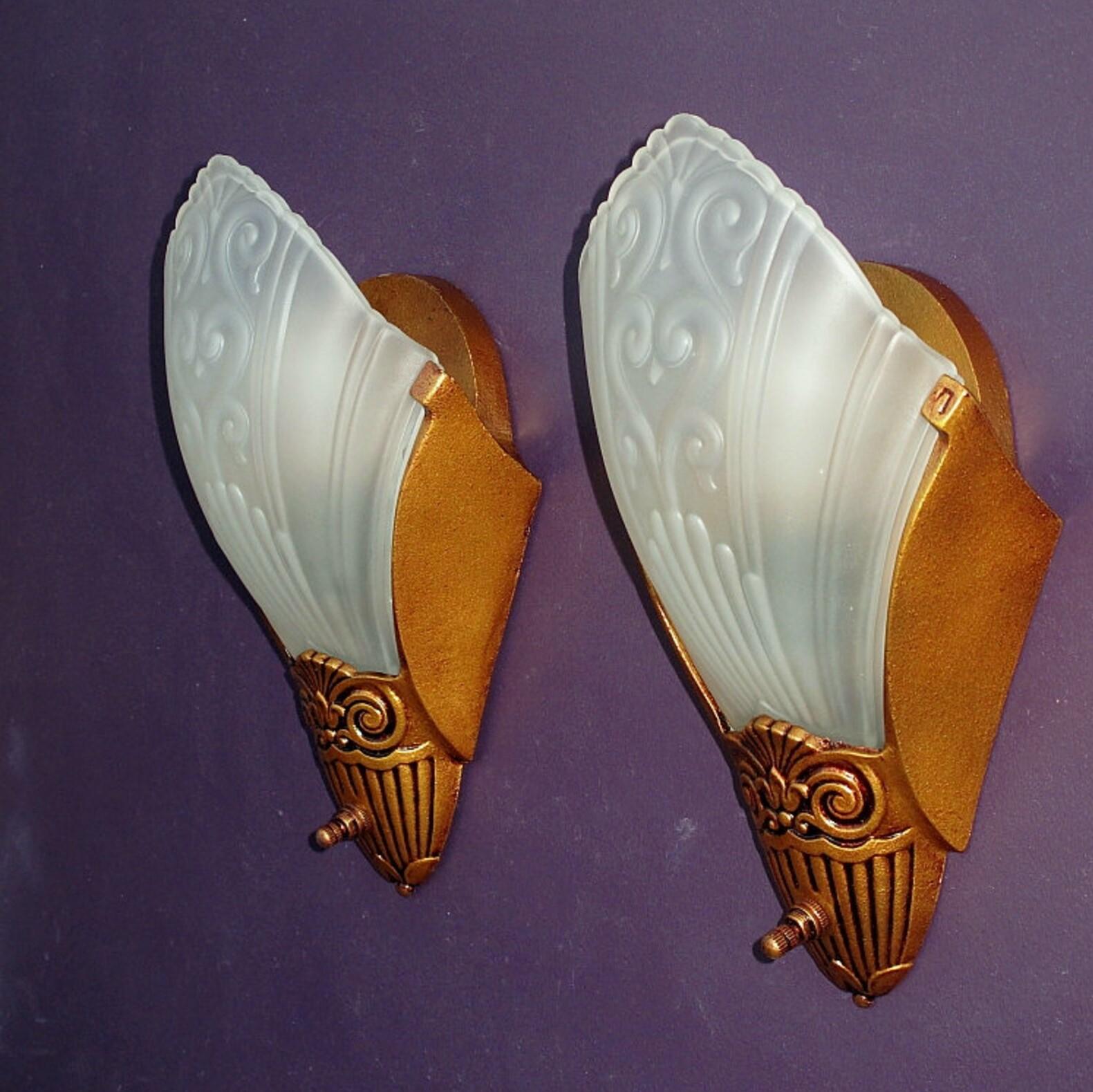 Set of Six 1930s Slip Shade Sconces  In Good Condition For Sale In Prescott, US