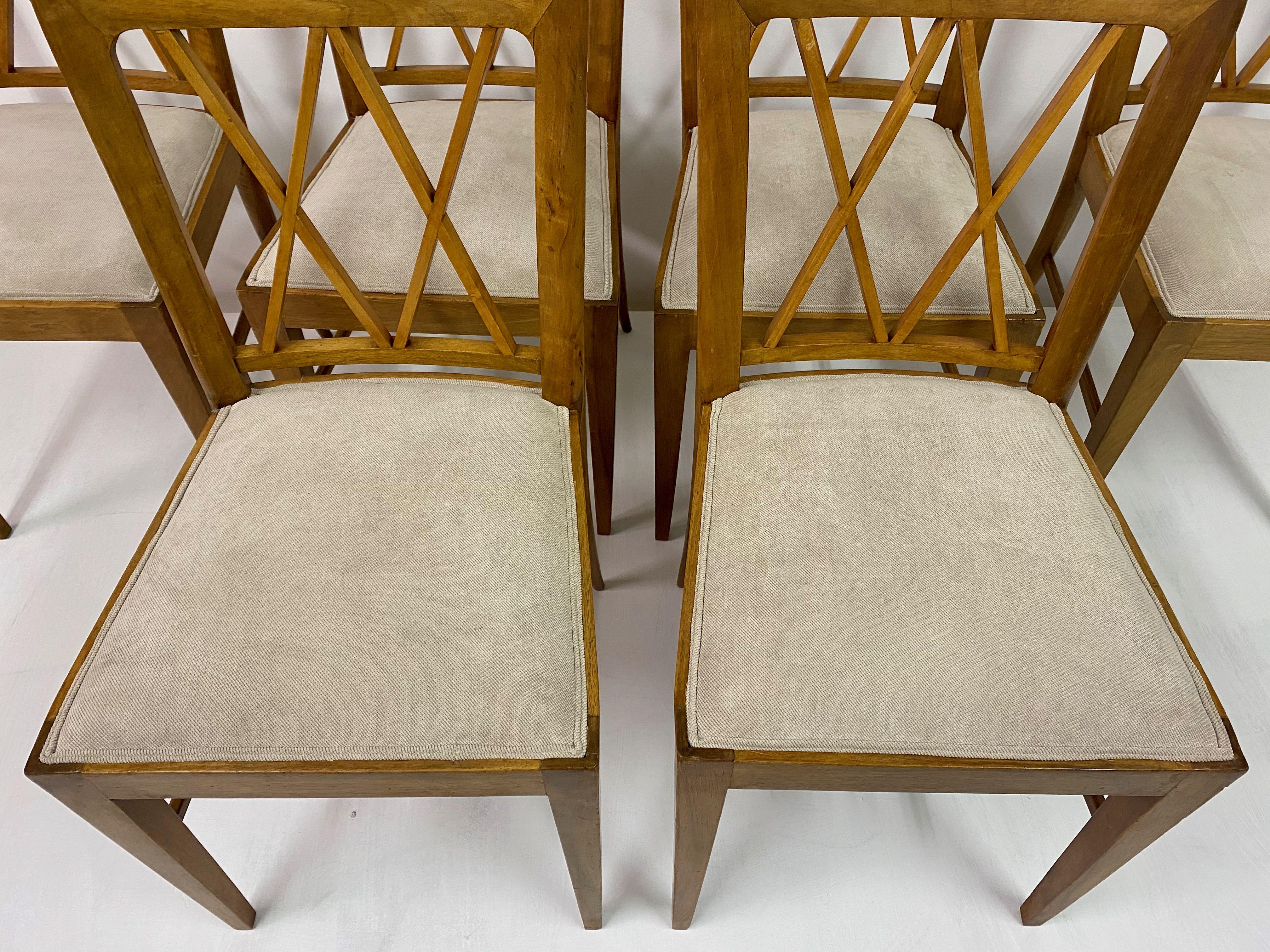 Set of Six 1940s Italian Dining Chairs Attributed to Paolo Buffa In Good Condition In London, London