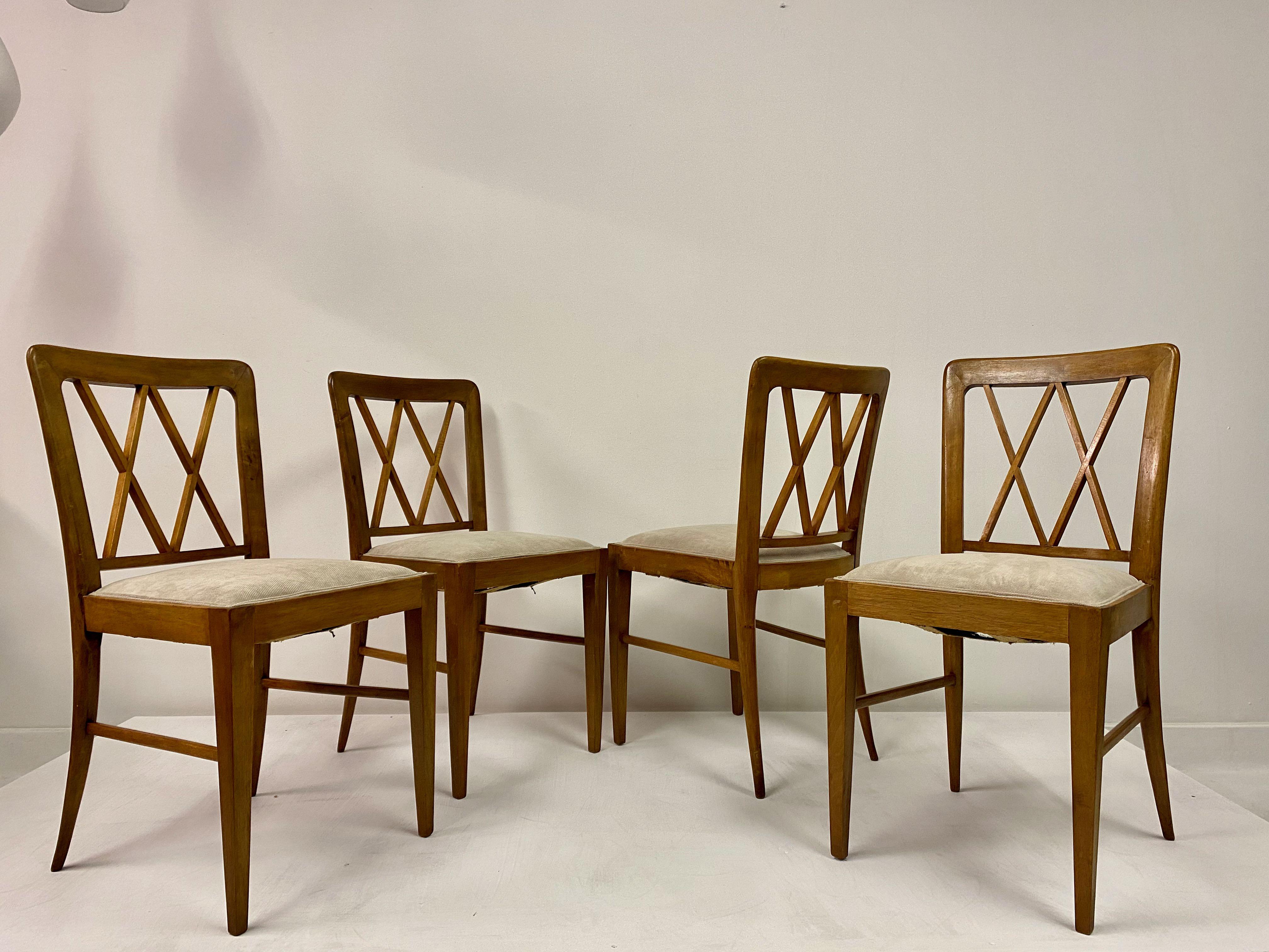 Set of Six 1940s Italian Dining Chairs Attributed to Paolo Buffa 3