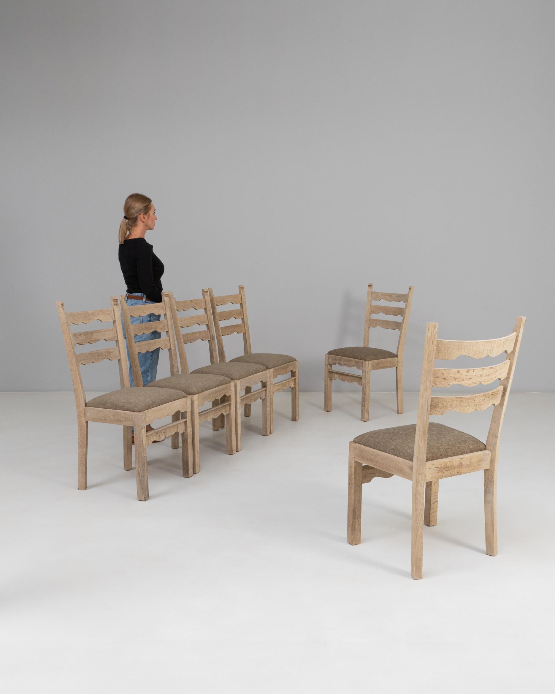 Francese Set Of Six 1950s French Oak Dining Chairs With Upholstered Seats in vendita