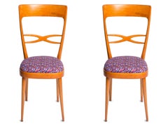 Conjunto de seis sillas italianas de los años 50 con tapicerías vintage de Ladoublej