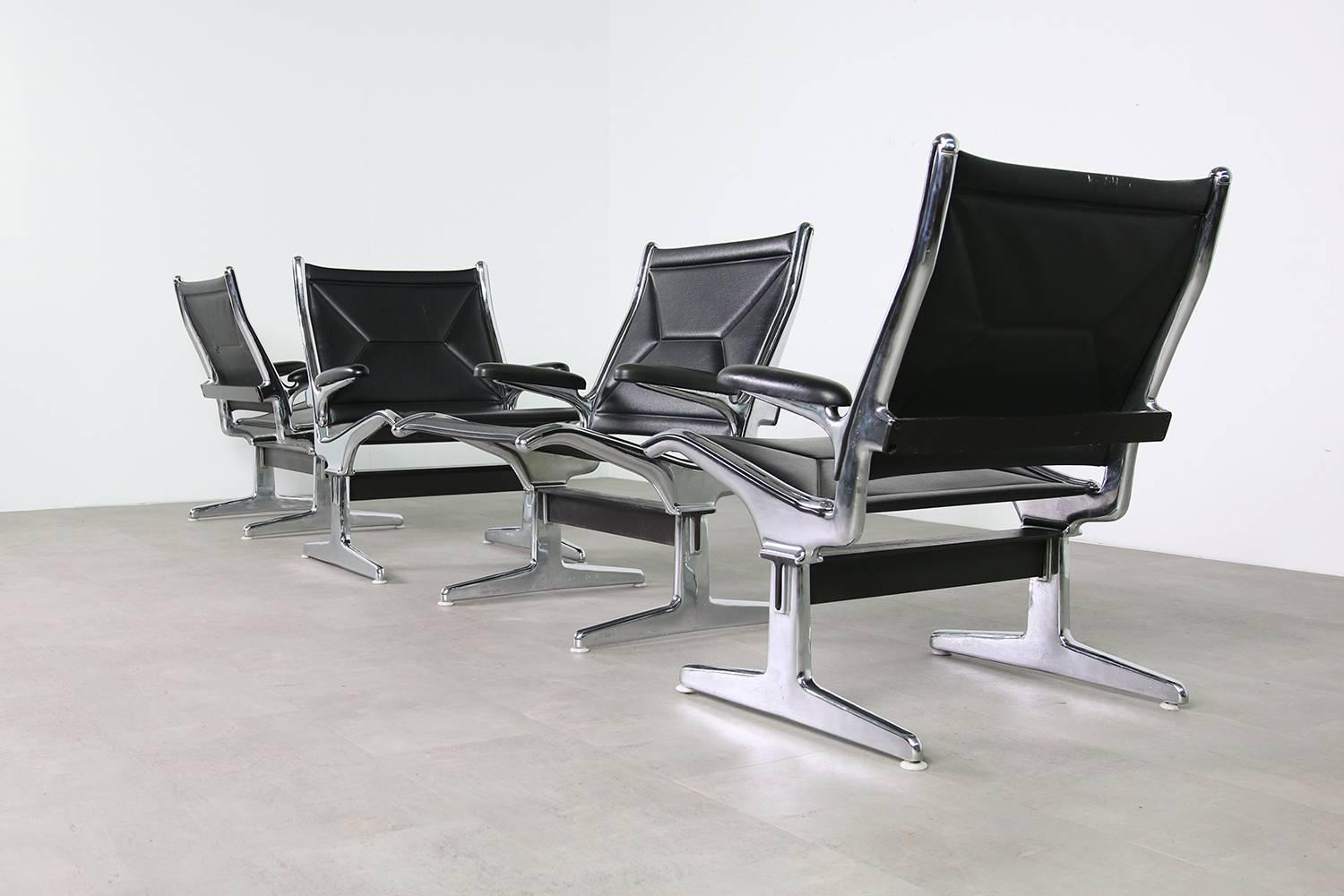 Mid-Century Modern Set of Six 1960s Charles Eames Airport Chairs for Herman Miller Black and Chrome For Sale