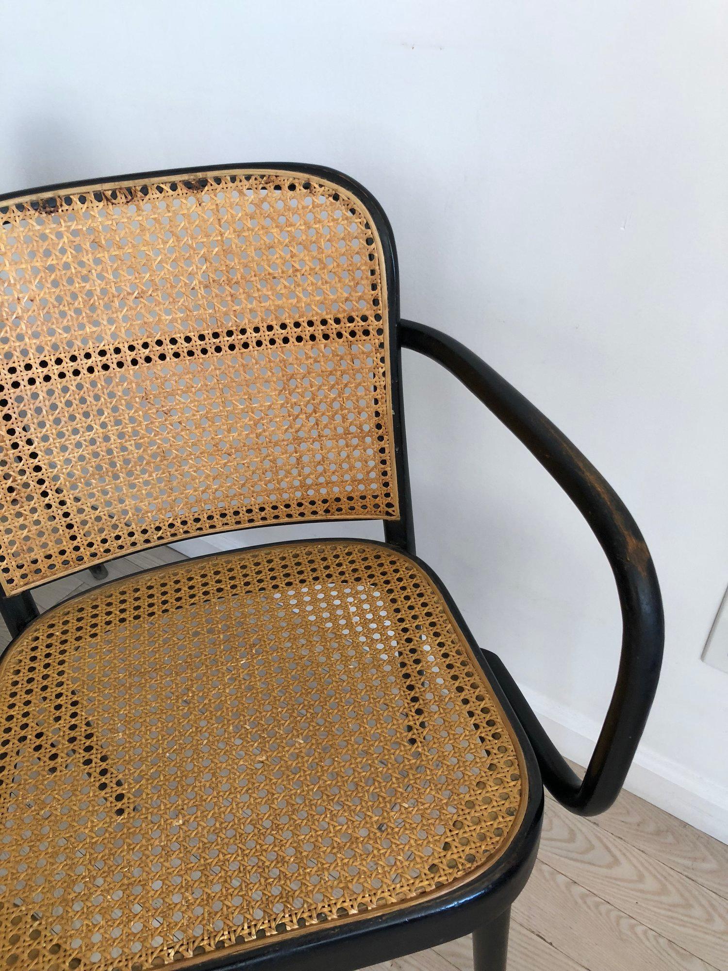 Satz von sechs Josef Hoffmann N.811 Prager Esszimmerstühlen von Thonet mit Rohr, 1960er Jahre, Set 1