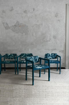 Ensemble de six chaises en bois laqué des années 1960