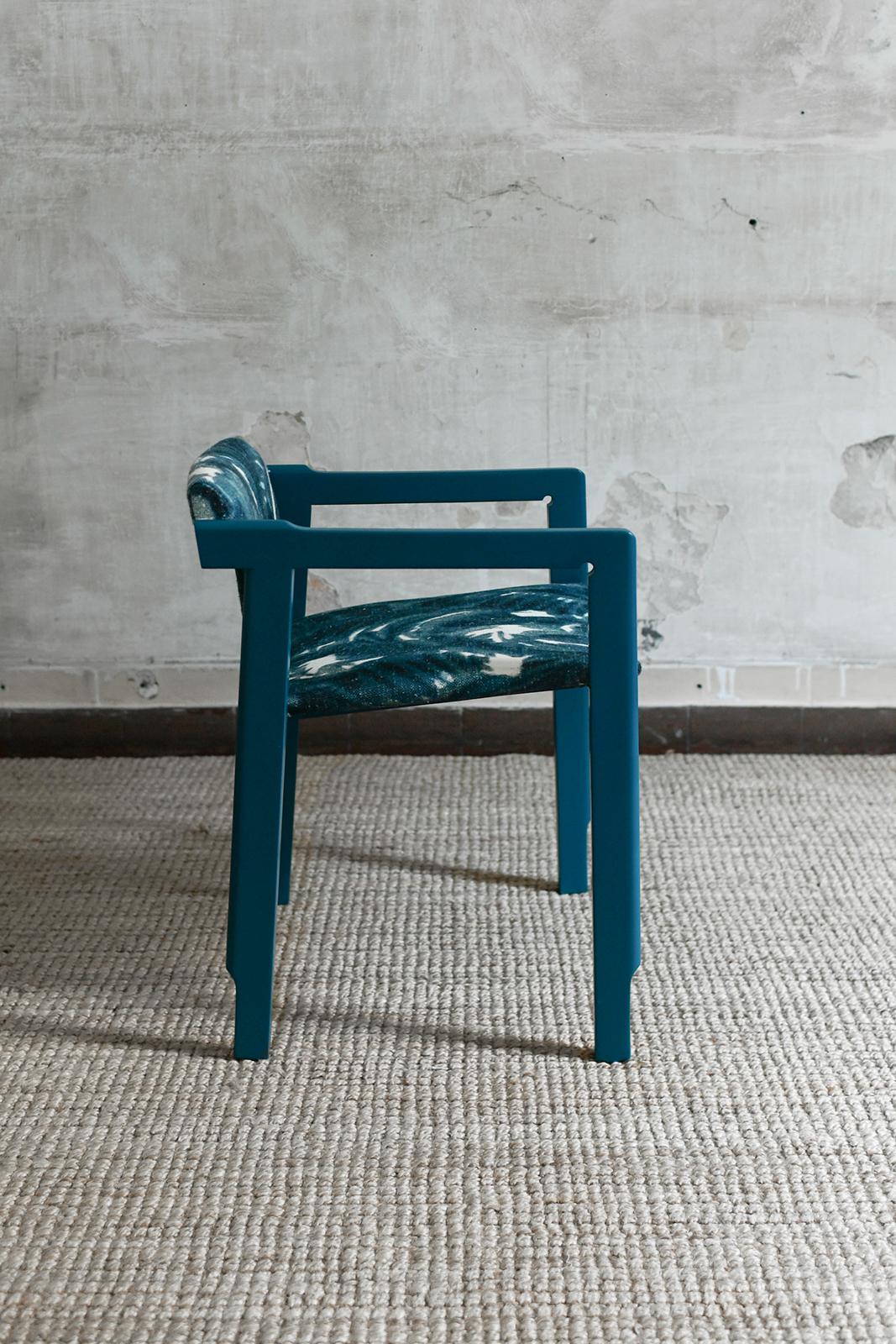 Tessuto Set di sei sedie in legno laccato degli anni '60 in vendita