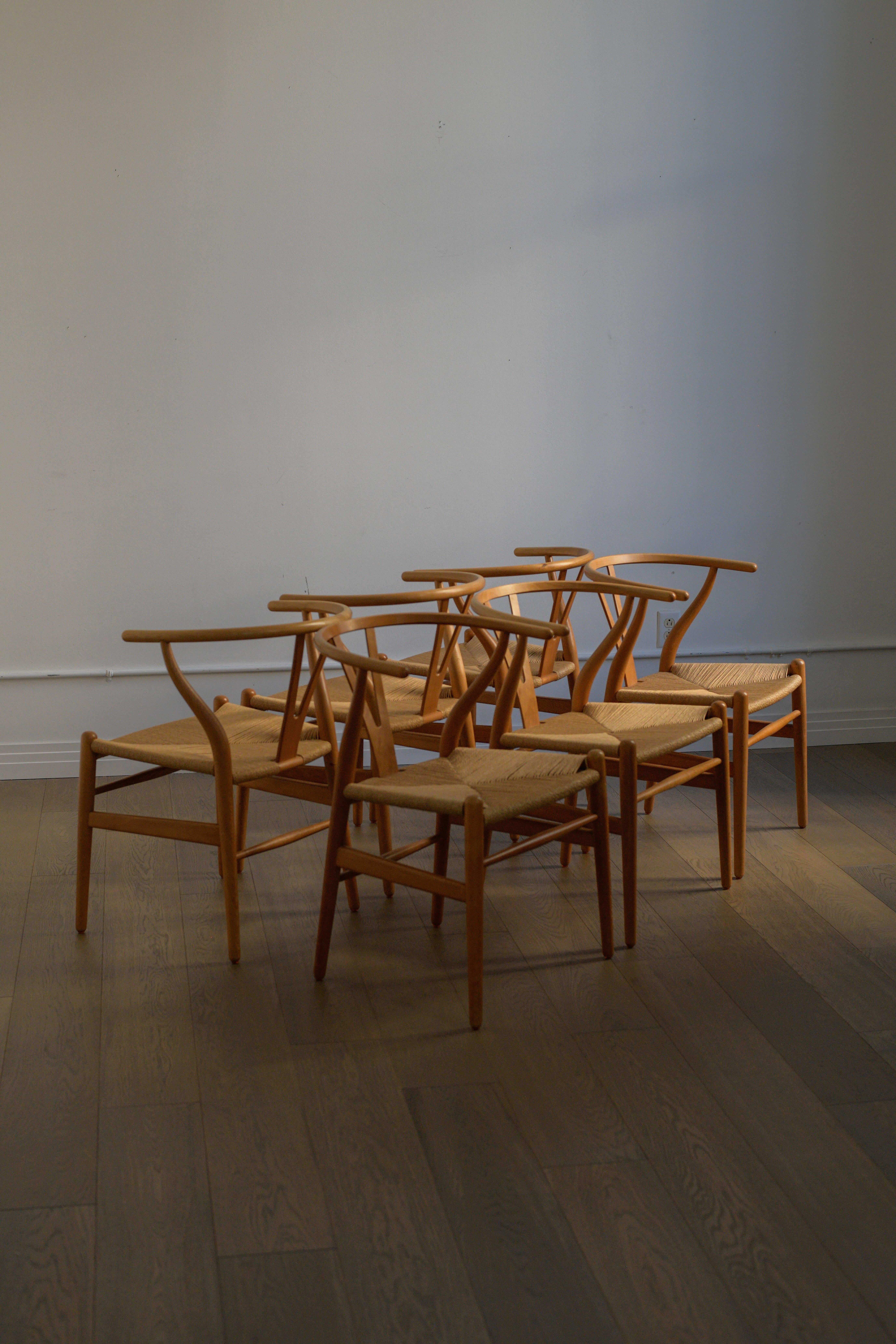 Fine XX secolo Set di sei sedie Wishbone di Hansen degli anni '70 per Carl Hansen & Søn, Danimarca. in vendita