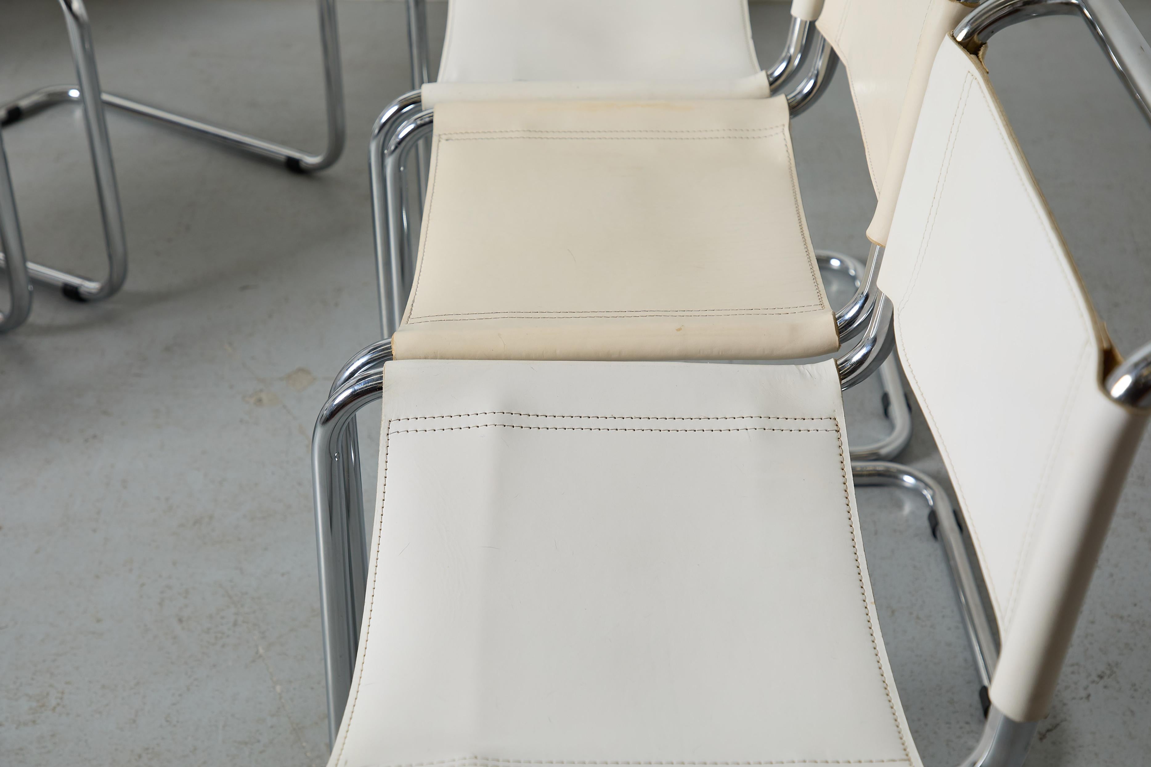 Sechs freitragende Stühle im Matteograssi-Stil der 1970er Jahre aus Chrom und weißem Leder im Zustand „Gut“ im Angebot in Los Angeles, CA