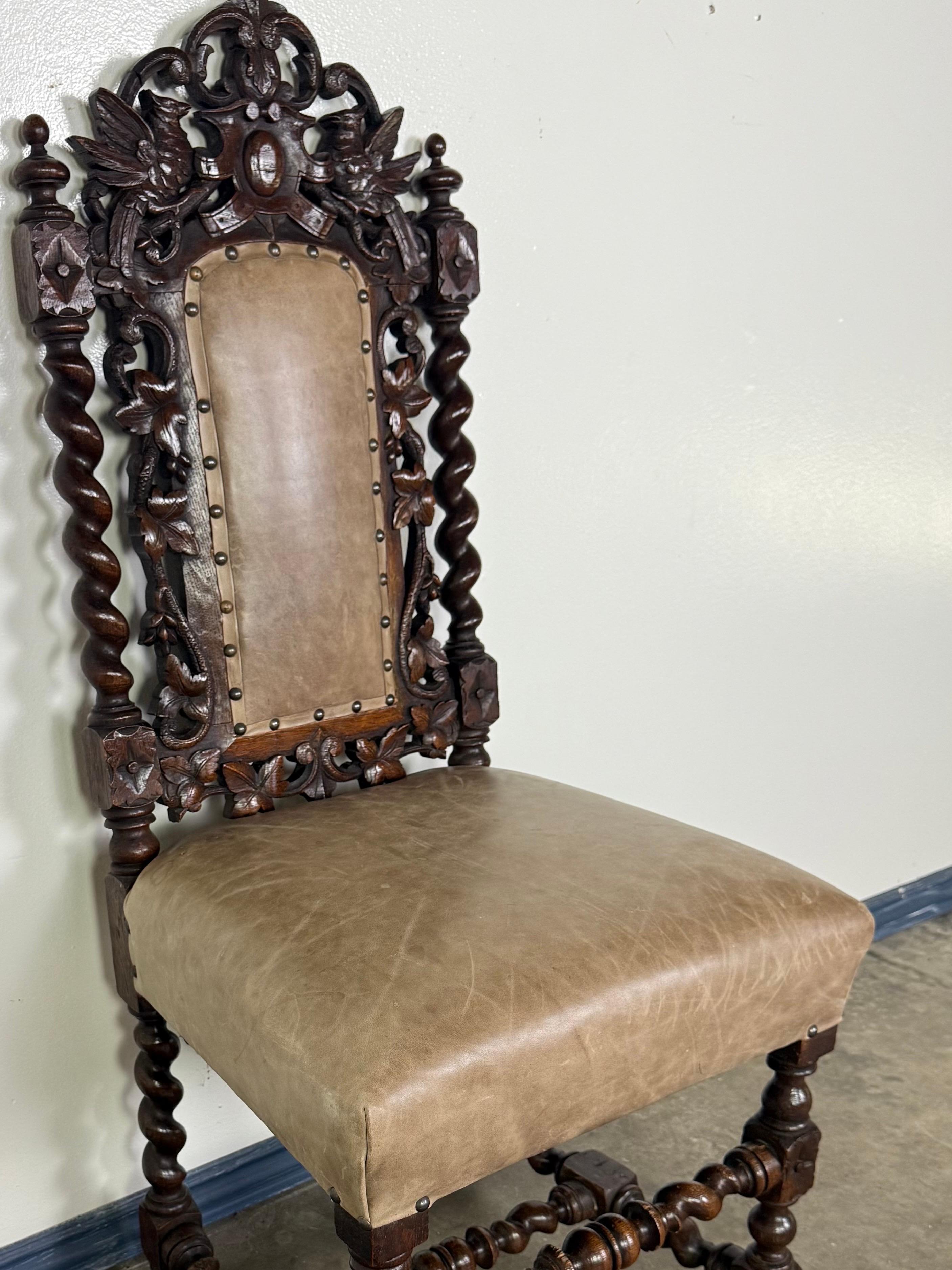 Satz von sechs Renaissance-Revival-Esszimmerstühlen aus dem 19. im Angebot 2
