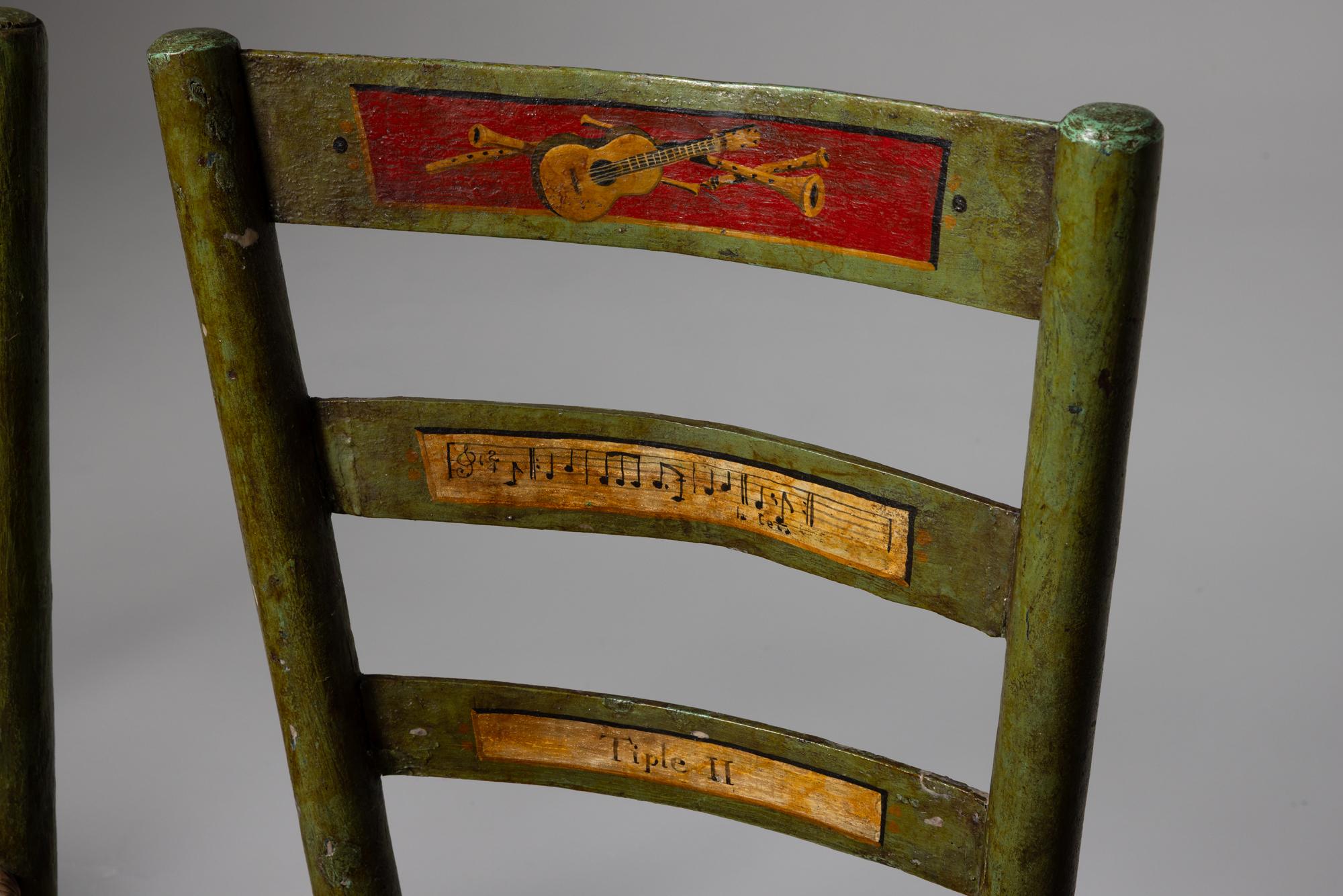 Conjunto de seis sillas del siglo XIX procedentes de un antiguo teatro italiano en Bastante bueno estado para la venta en Lisboa, PT