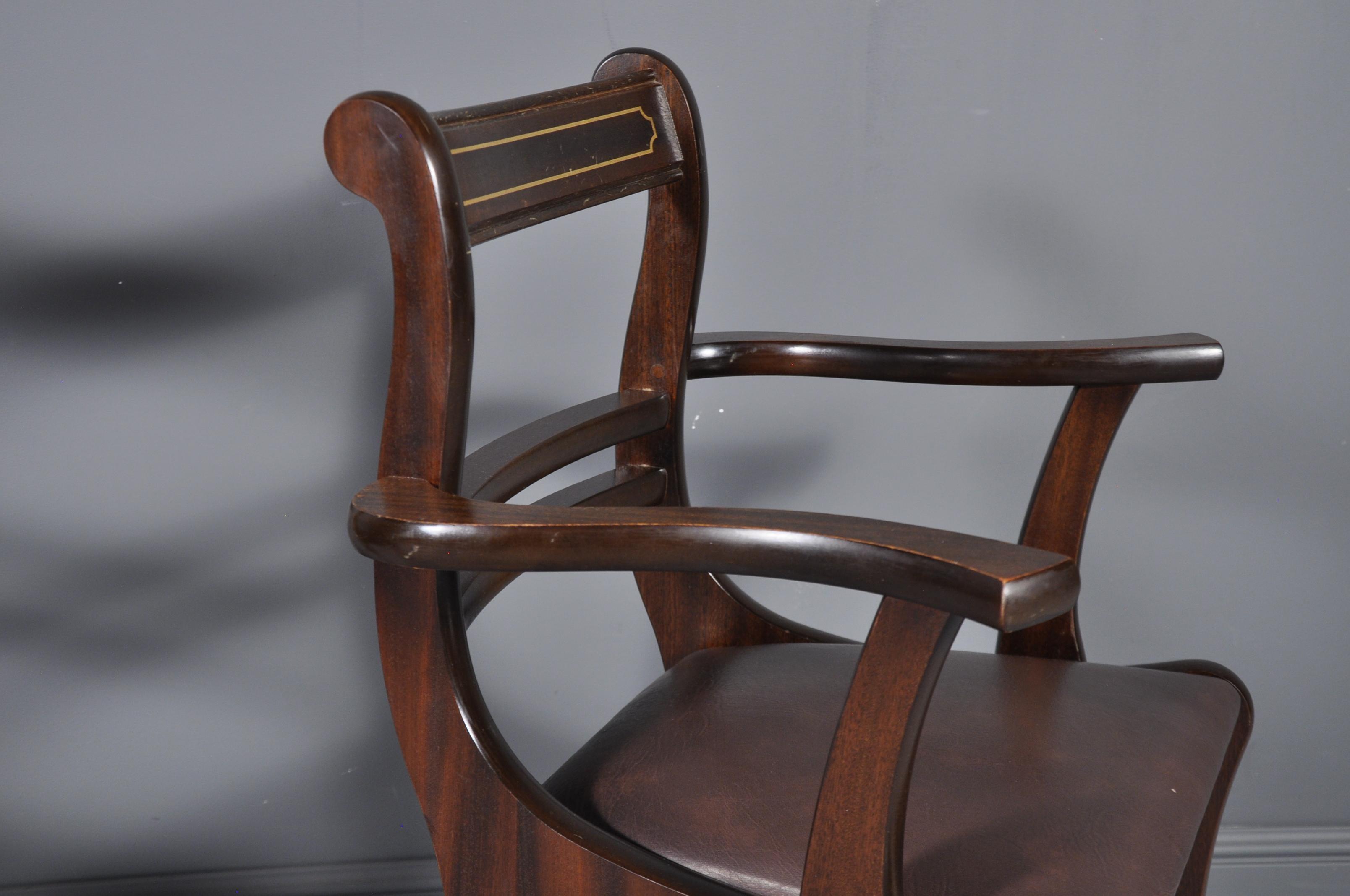 Set of Six 19th Century English Neoclassical Dining Chairs im Angebot 4