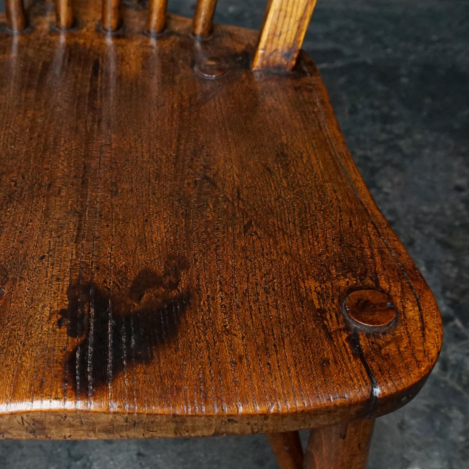 Set of six 19th Century English Windsor Elmwood Hoop Back Kitchen Table Chairs 9