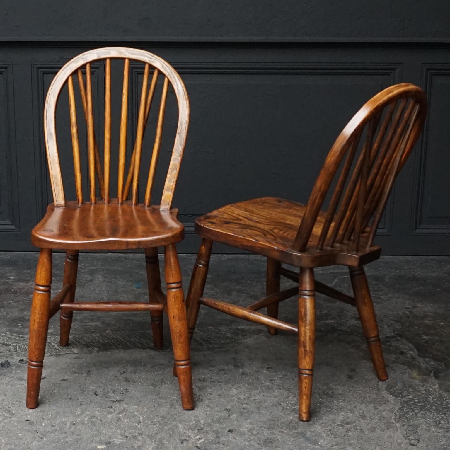 Set of six 19th Century English Windsor Elmwood Hoop Back Kitchen Table Chairs For Sale 2
