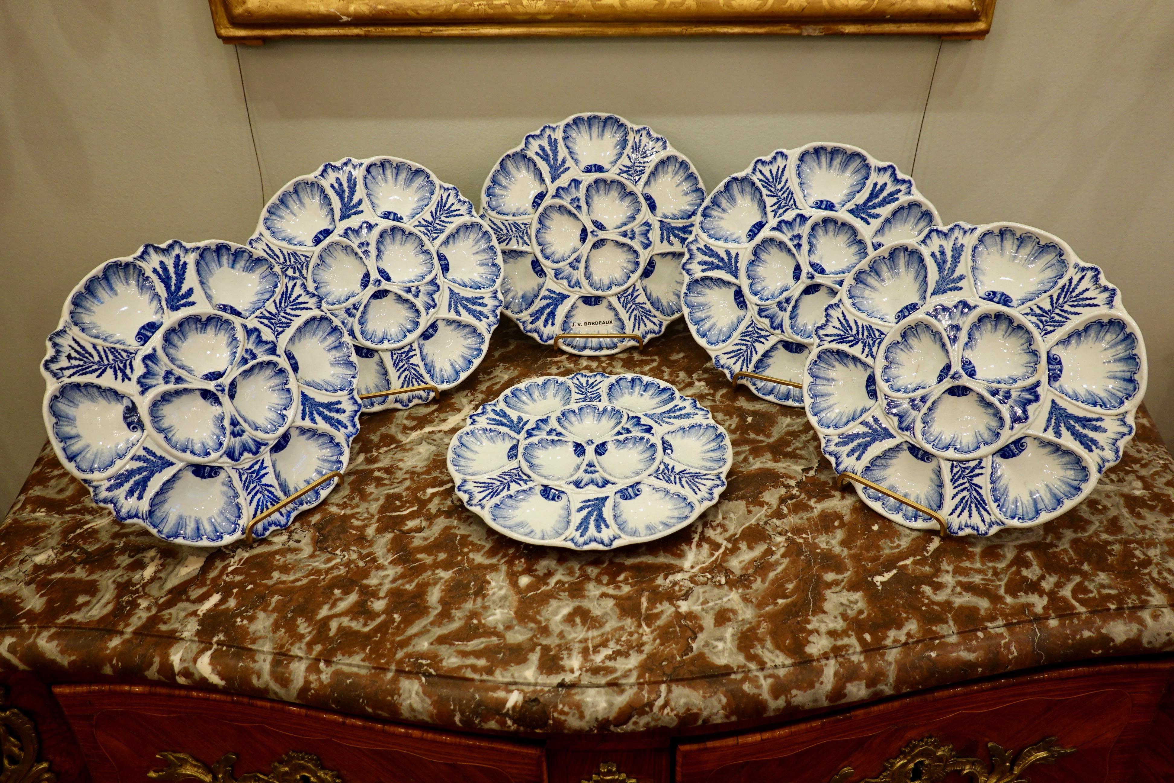 Set of Six 19th Century French Blue and White Oyster Plates from Bordeaux In Good Condition In Pembroke, MA