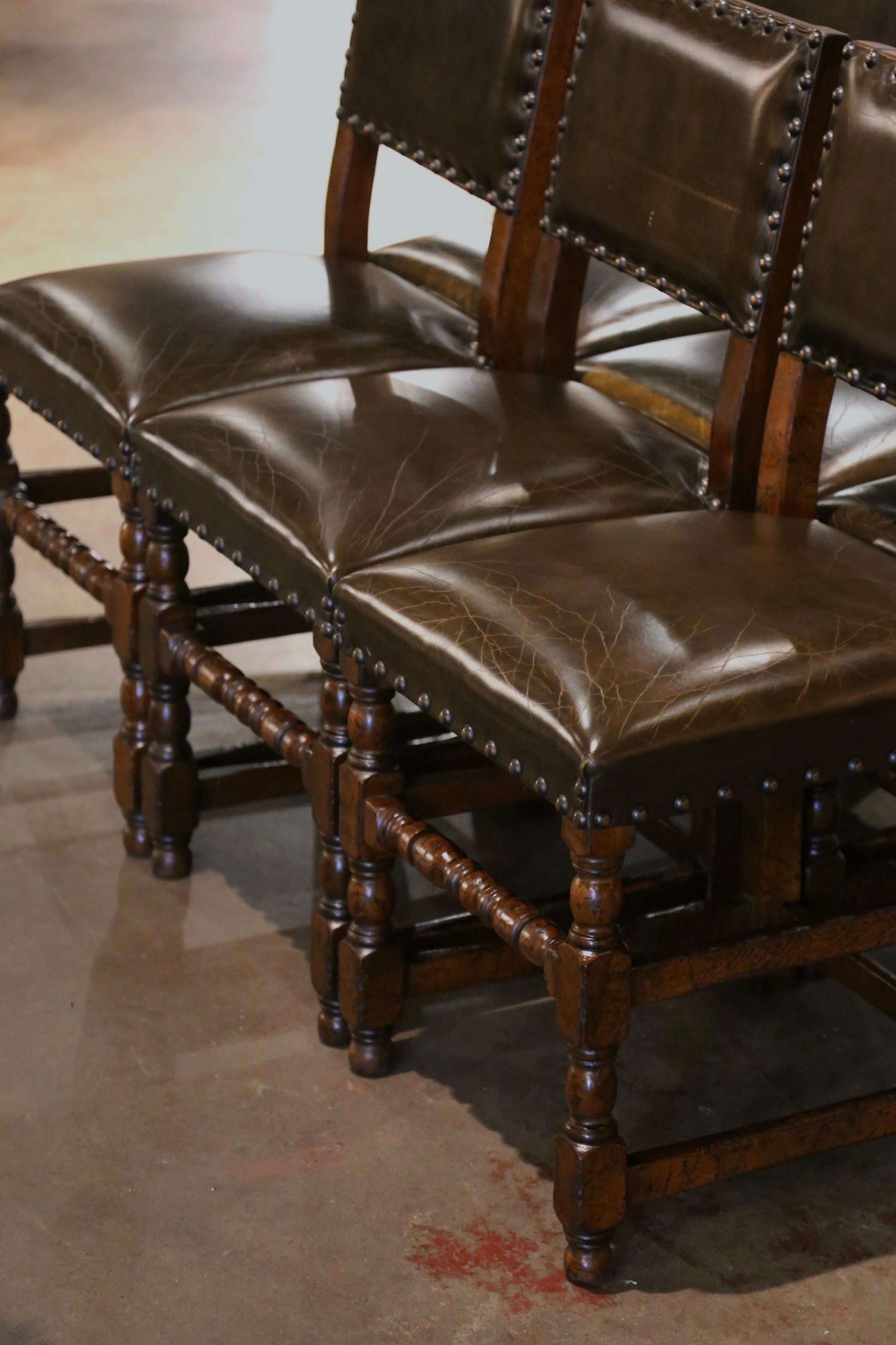 Set of Six 19th Century French Carved Oak and Leather Upholstered Chairs In Excellent Condition For Sale In Dallas, TX