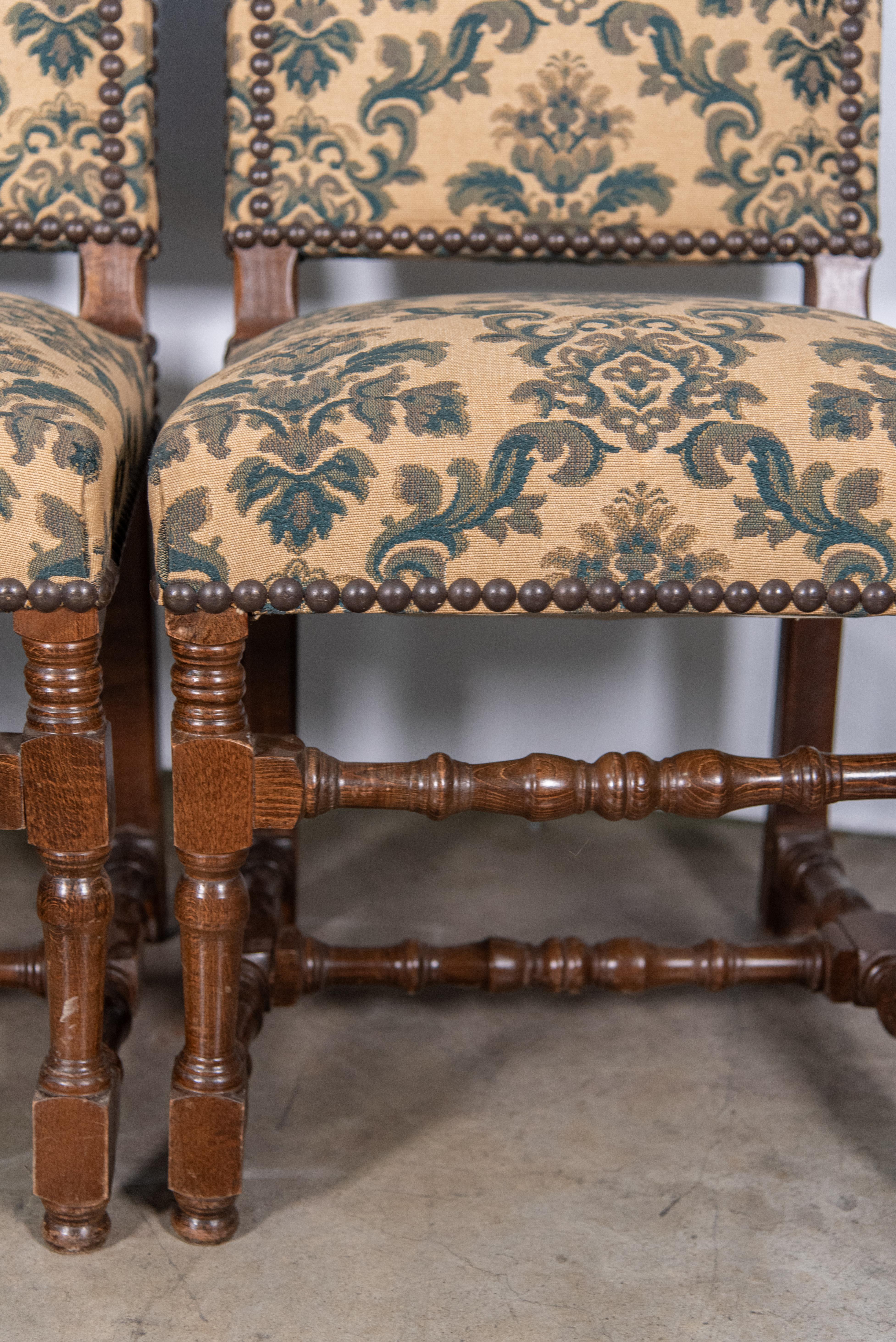 Set of Six 19th Century French Dining Chairs For Sale 5