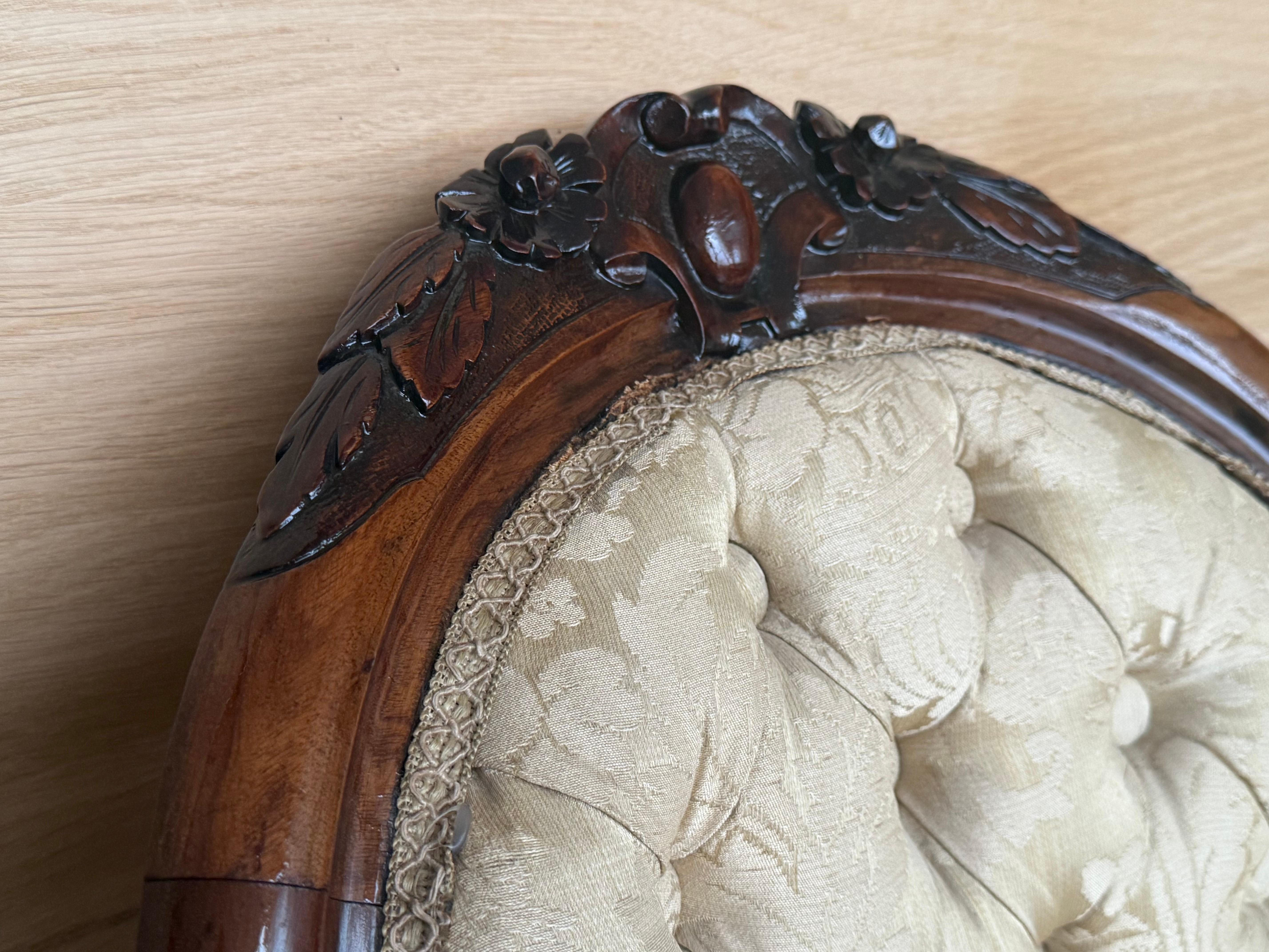 Set of Six 19th Century French Solid Walnut Louis XVI Armchairs ~ Fauteuils en vente 4